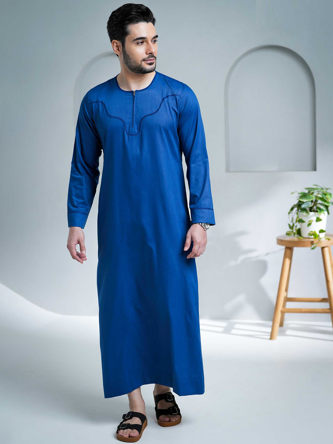 MASHROO Kurvig Omani Men Thobe