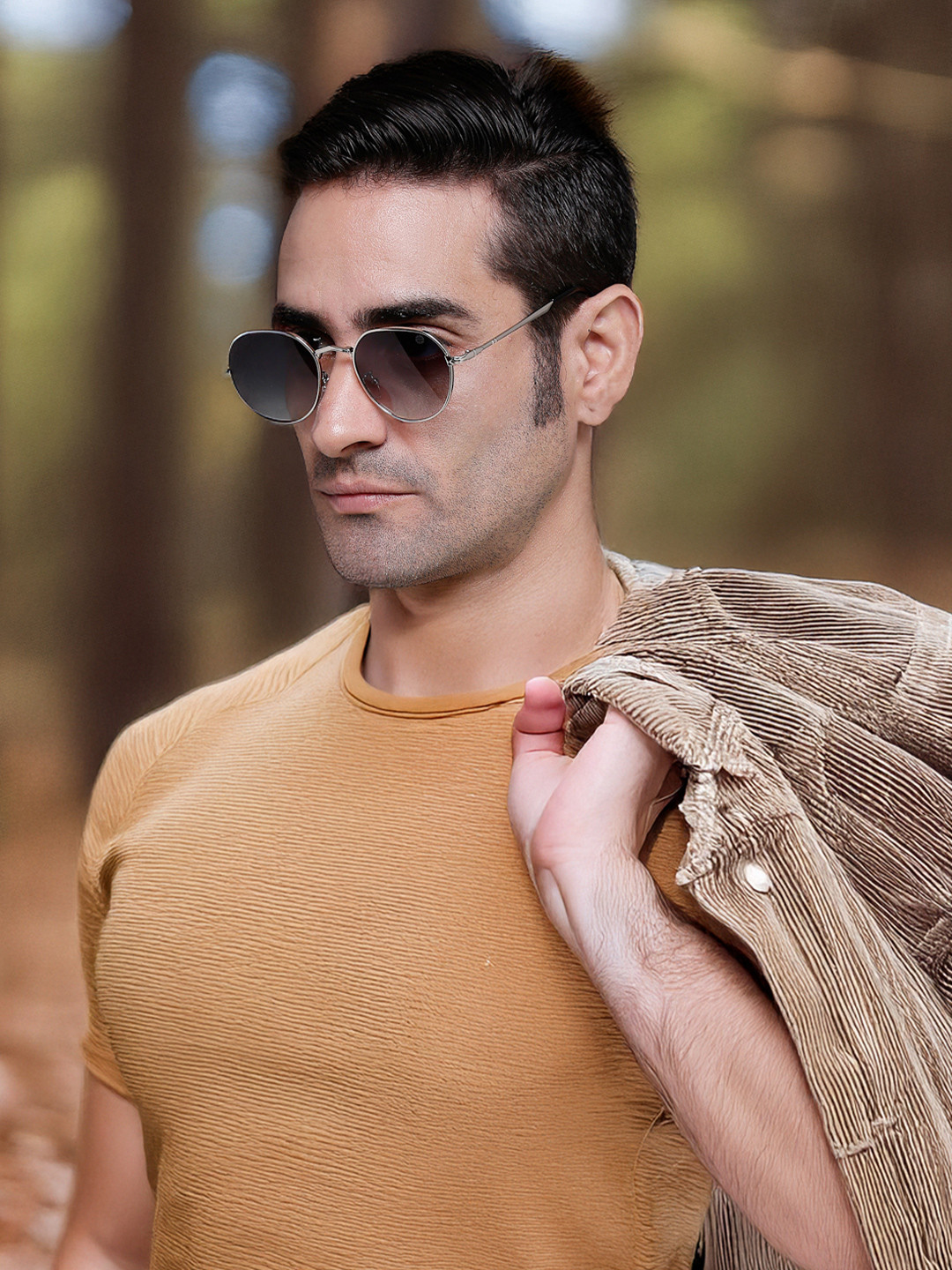 HASHTAG EYEWEAR Men Oval Sunglasses with Polarised and UV Protected Lens ICE-S2332-C2