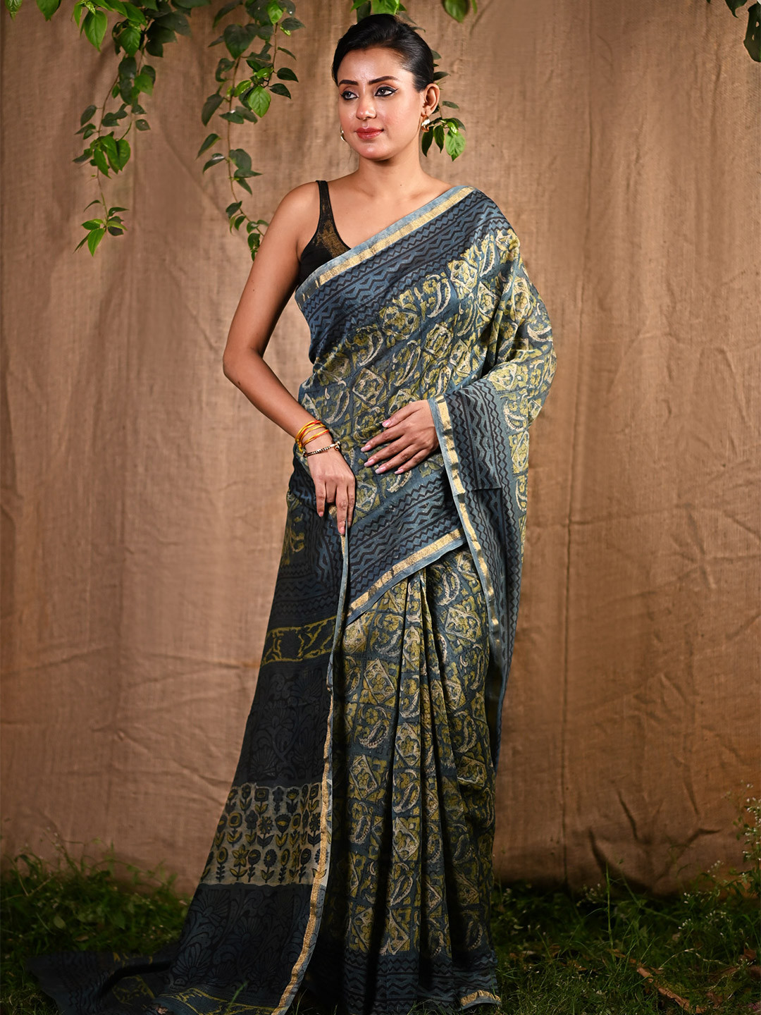 Unnati Pure Vanaspathi Silks Floral Zari Silk Cotton Handloom Chanderi Saree