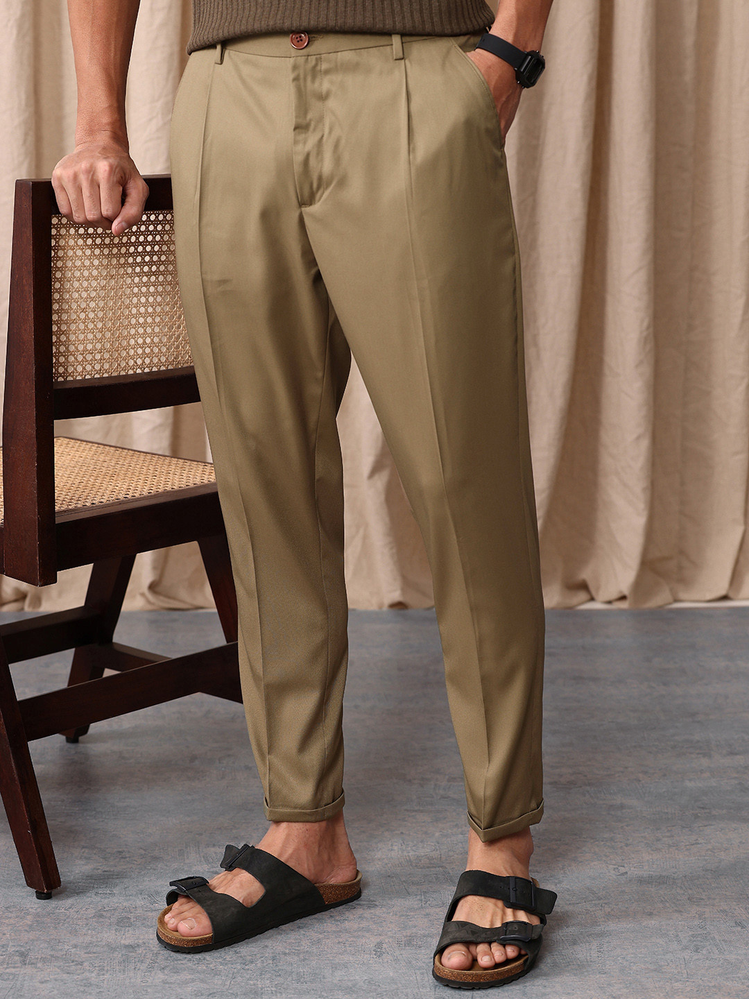 Mr Bowerbird Men Vintage Pleated Regular Fit Trousers