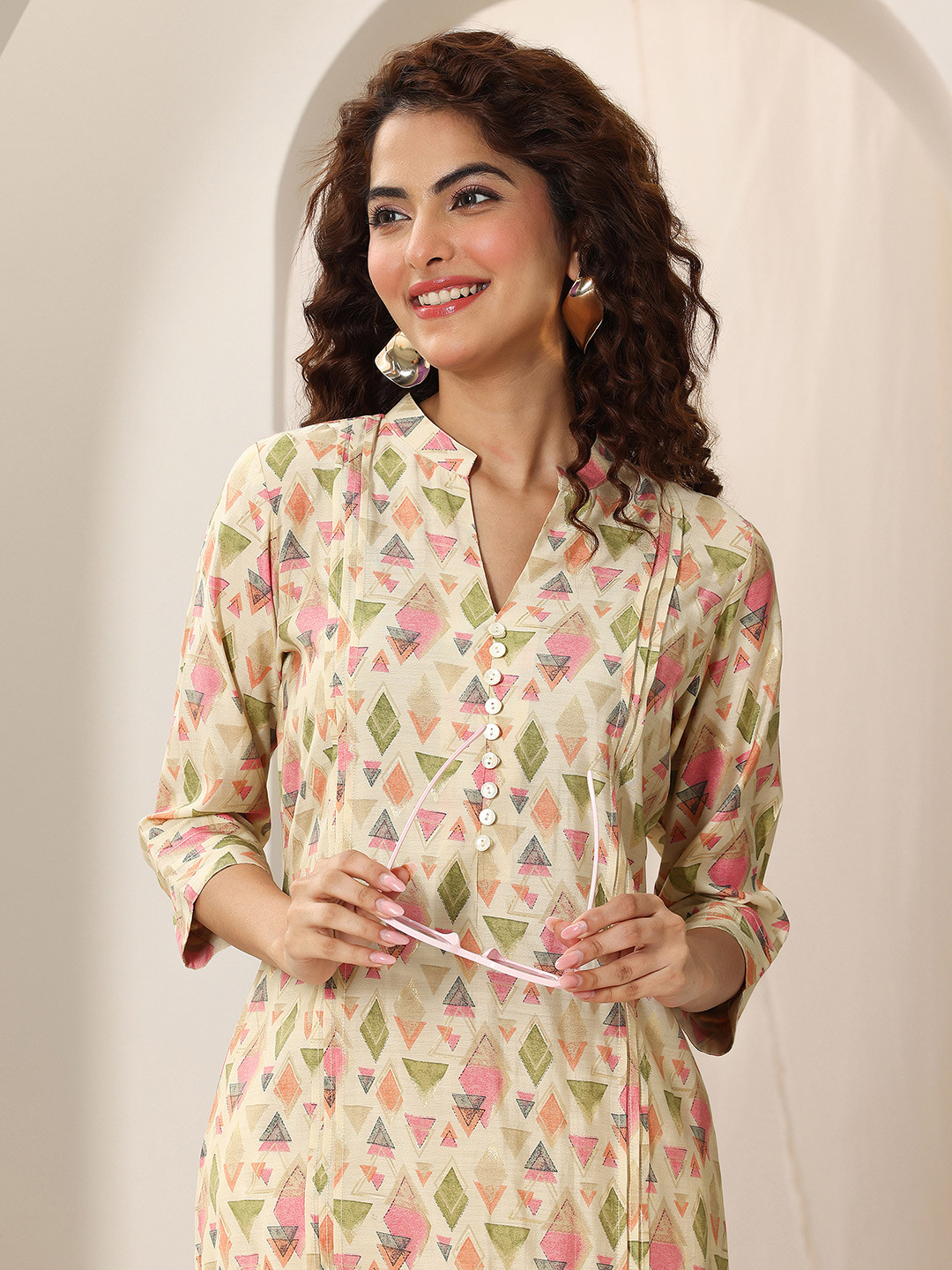 Libas Geometric Printed Mandarin Collar Straight Kurta
