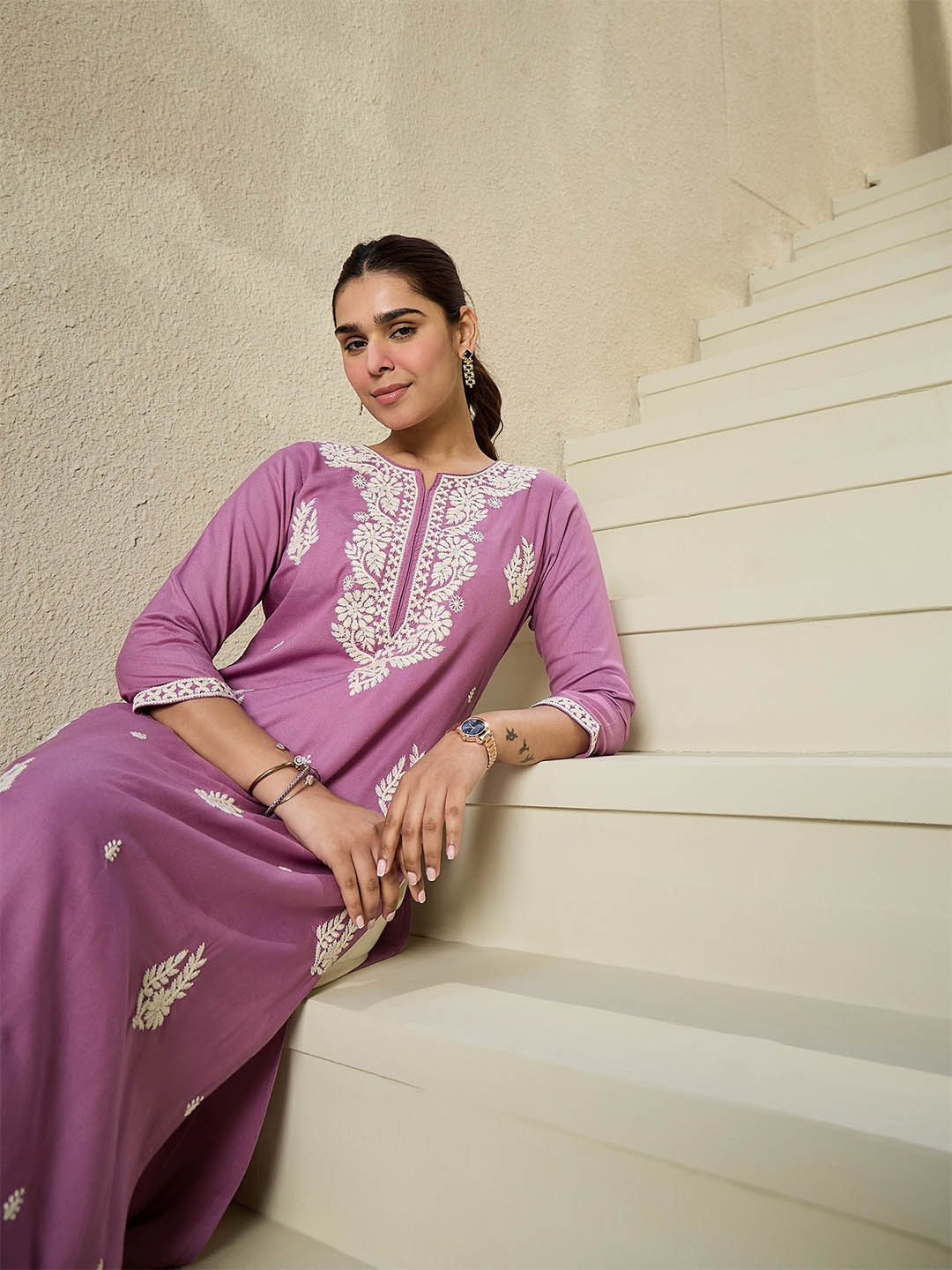Indo Era Floral Embroidered Thread Work Straight Kurta - Kurtas for Women 32703842 | Myntra