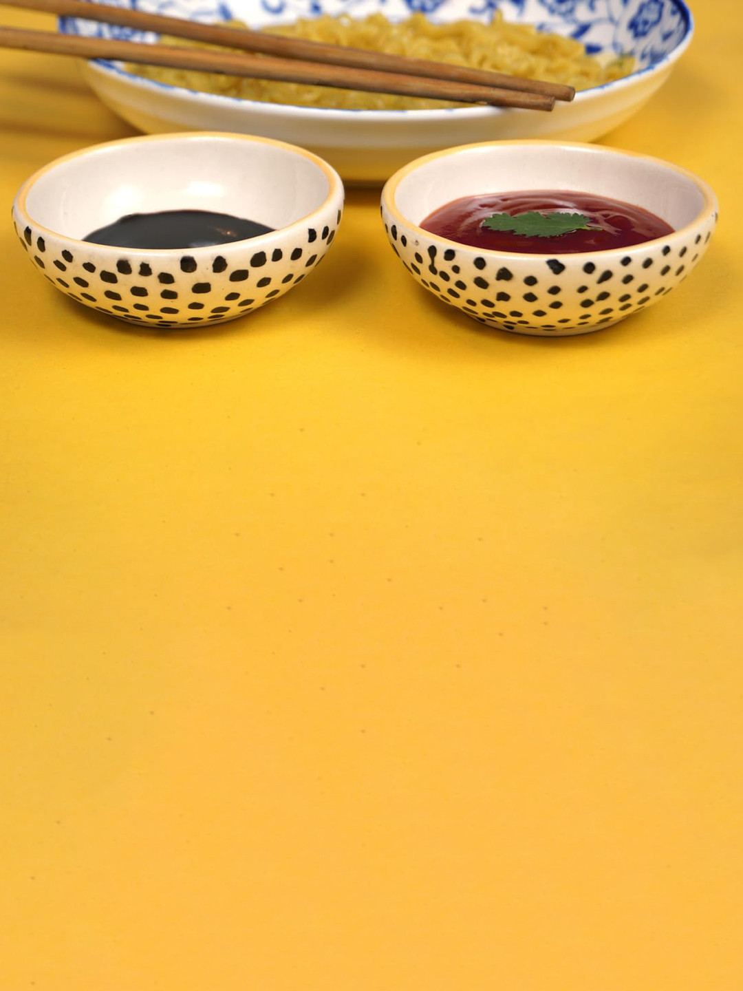 Rare Planet Yellow & Beige 2 Pieces Ceramic Dishwasher and Microwave Safe Serving Bowl