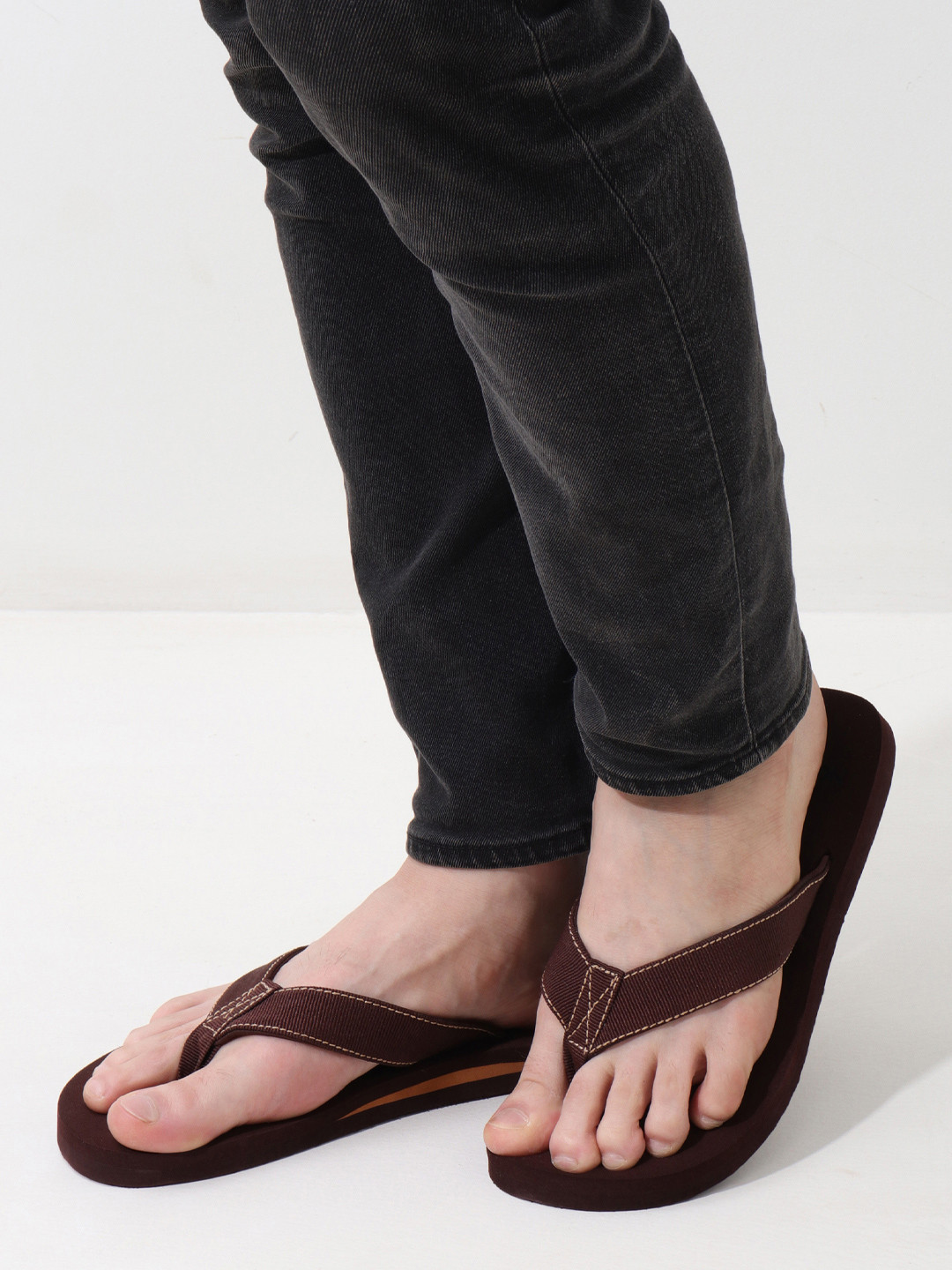 NoStrain Men Slip-On
