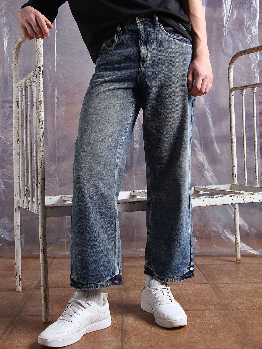 Hubberholme Men Pure Cotton Bootcut Light Fade Jeans - Baggy