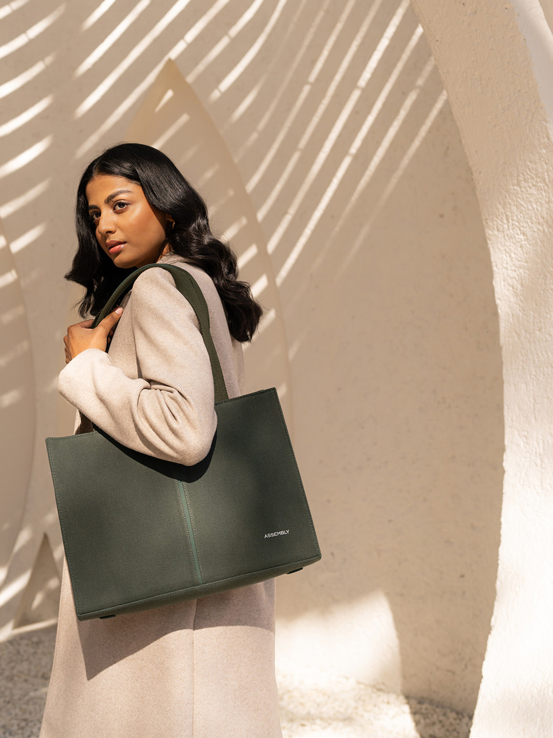 Assembly Iris Womes's Green Premium Tote Bag