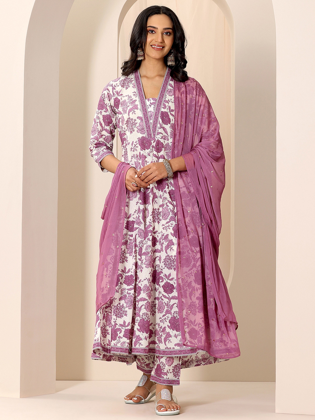 Libas Women Floral Printed V Neck Panelled Kurta With Trousers And Dupatta - Kurta Sets for Women 32743511 | Myntra
