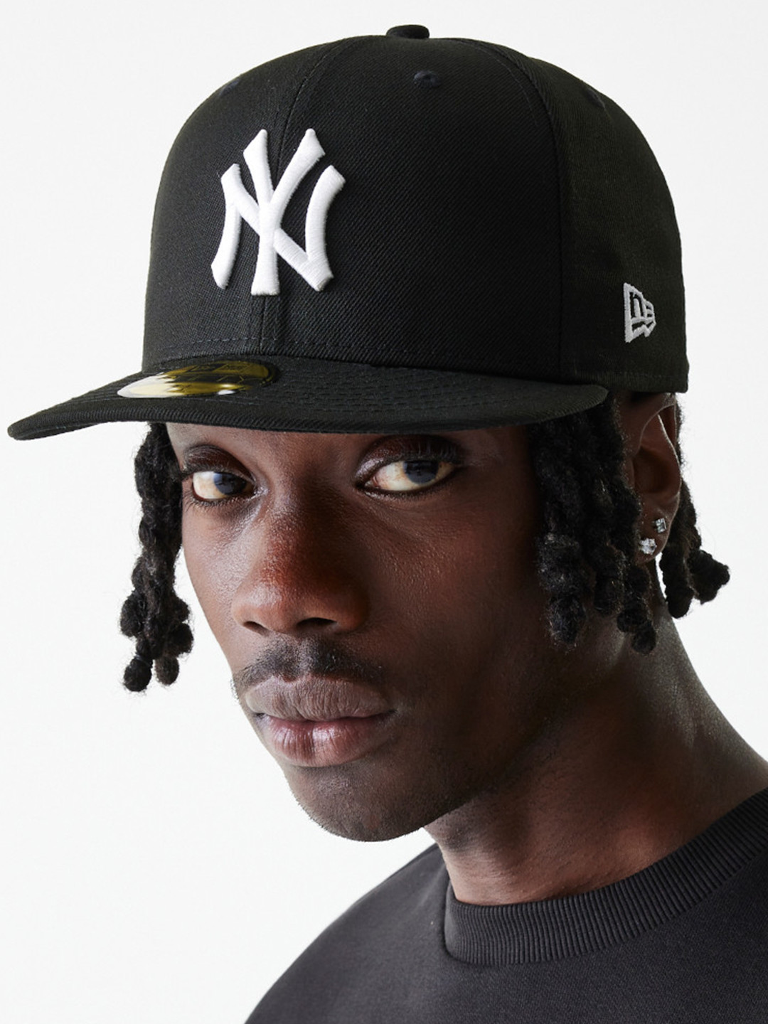 New Era Men Embroidered New York Knicks Baseball Cap