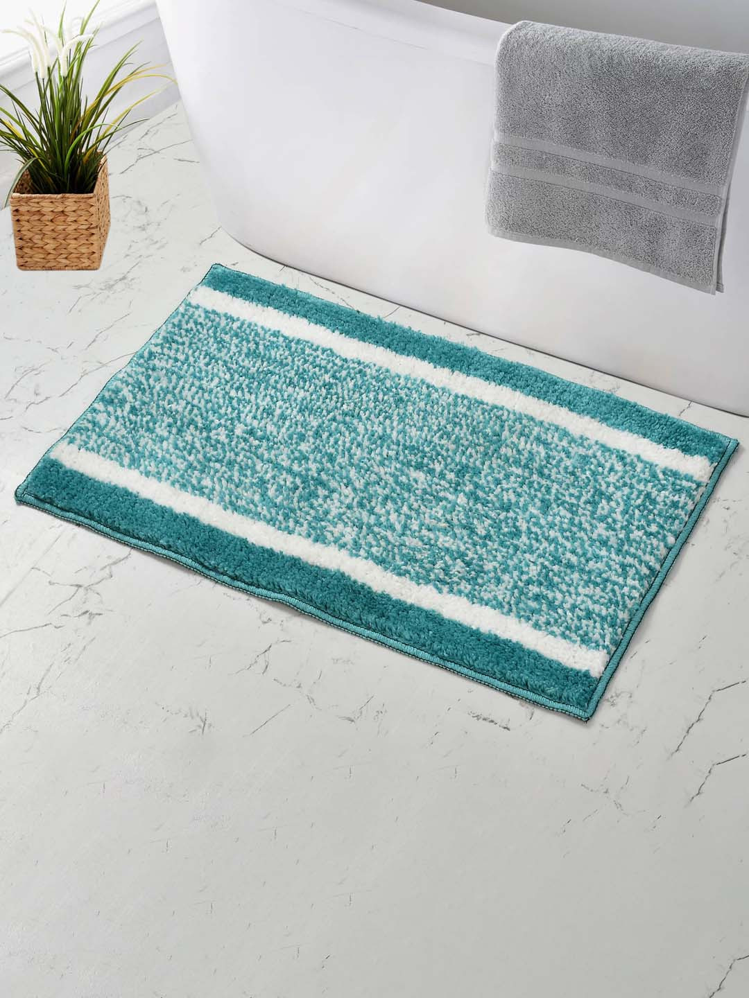 MAA HOME CONCEPT Sea Green & White Textured Microfiber Anti Skid 1600 GSM Bath Mat
