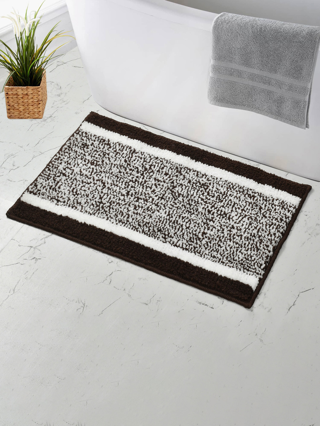 MAA HOME CONCEPT Brown & White Textured Microfiber Anti Skid 1600 GSMBathMat