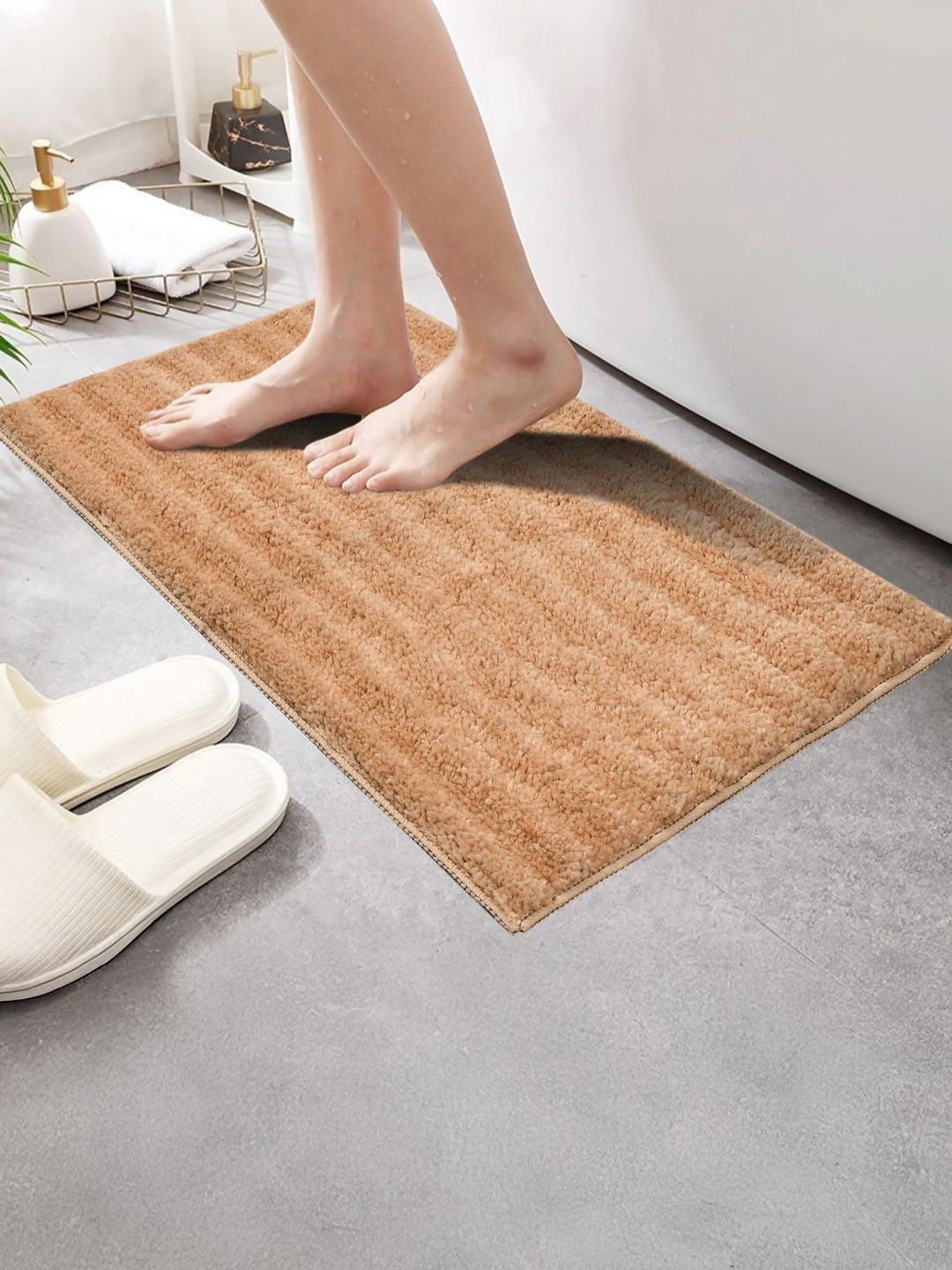 MAA HOME CONCEPT Beige Textured Microfiber Anti Skid 1600GSMBathMat