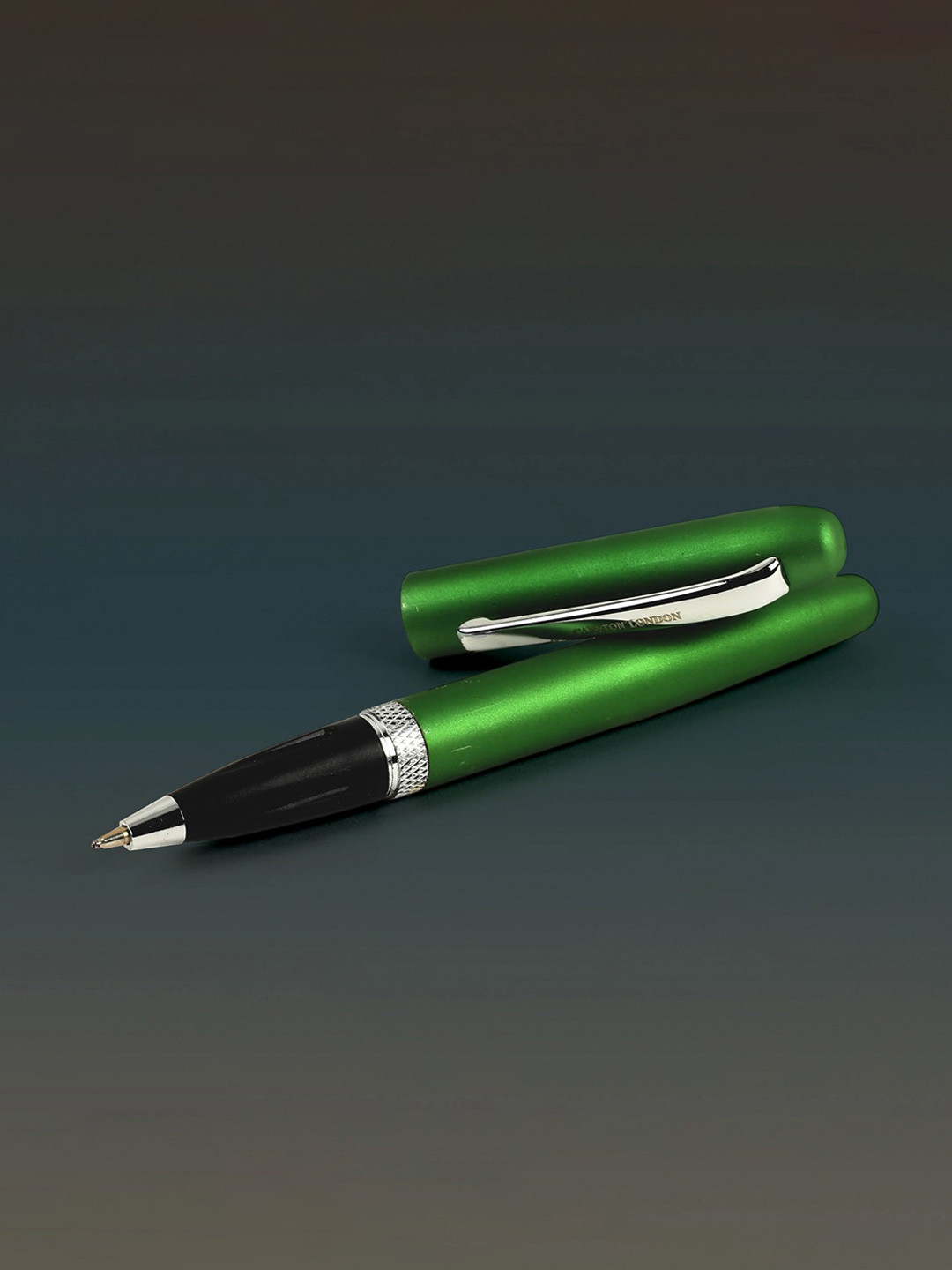 Carlton London Unisex Glossy Cap Opening Pen