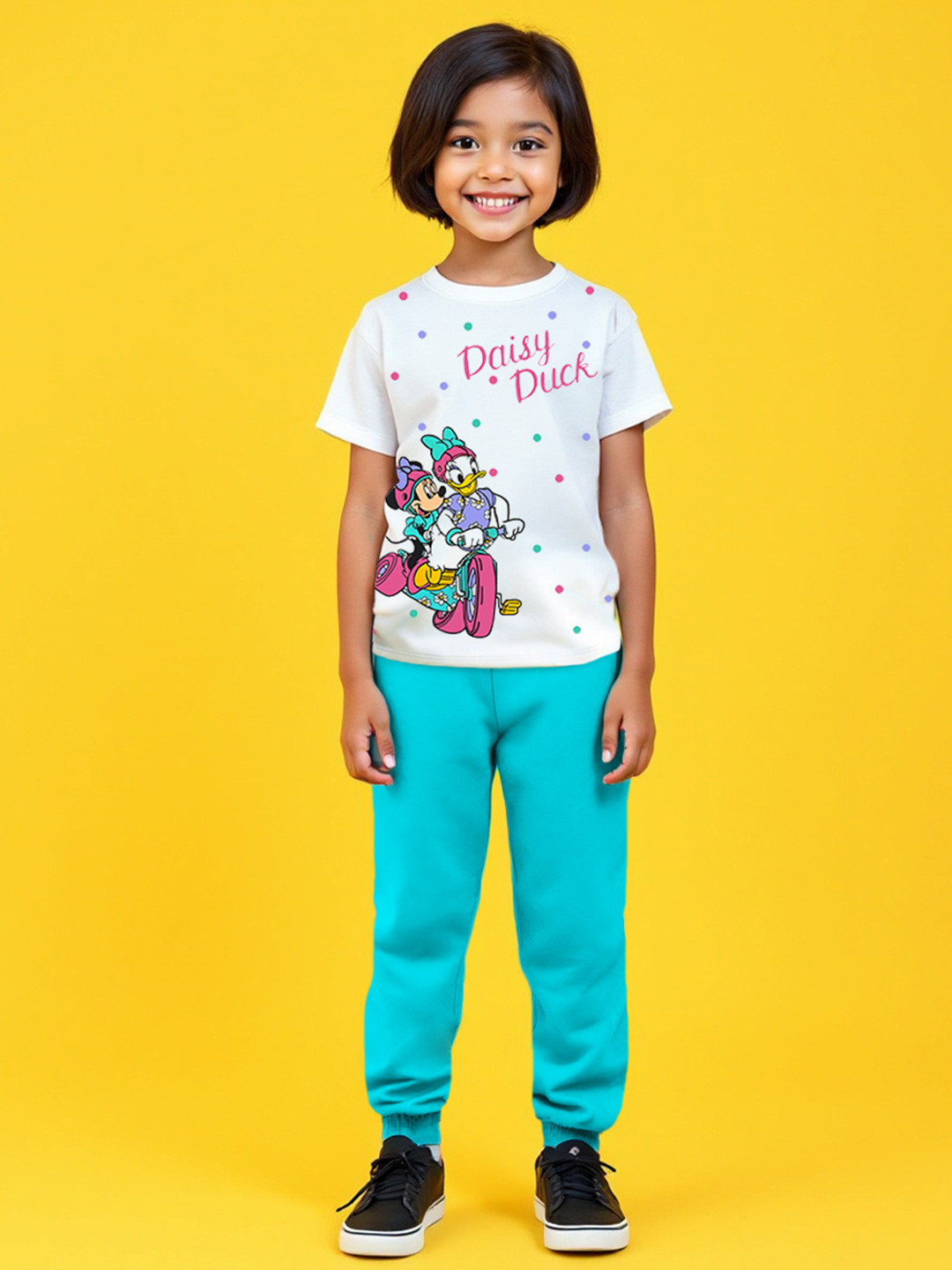 YK Disney Girls Minnie & Daisy Duck Printed Round Neck T-Shirt With Jogger