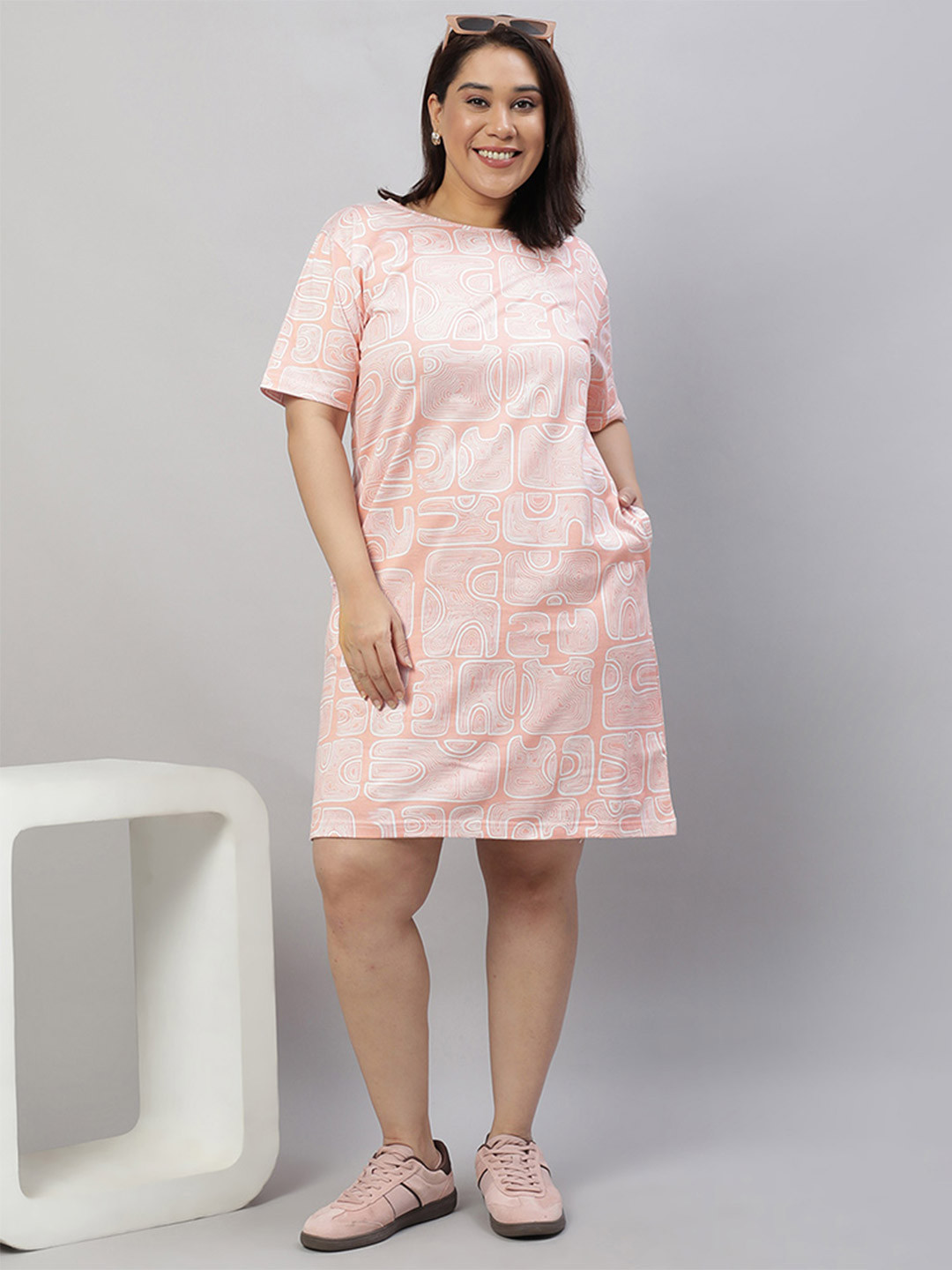 Wear Your Opinion Women Plus Size Abstract Doodle Printed T-Shirt Dress