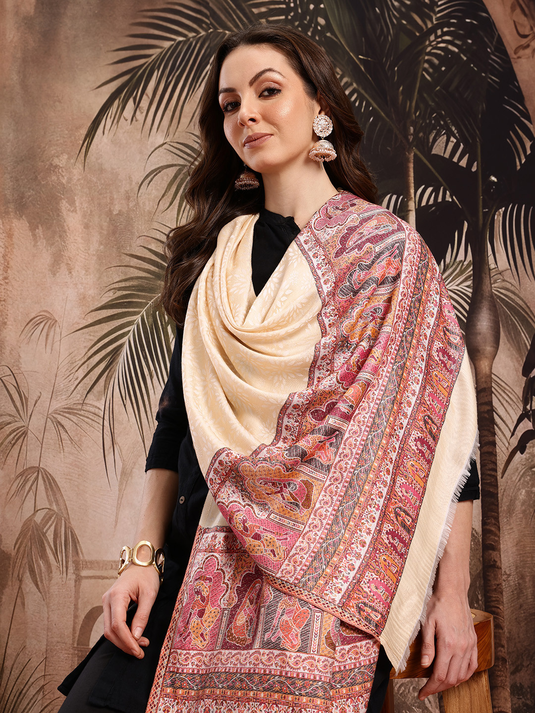 Sangria Women Floral Woven Design Stole