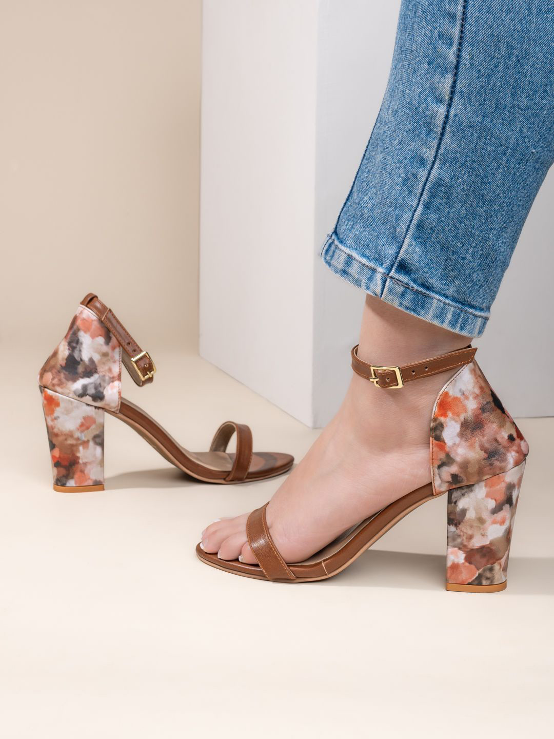 Hydes N Hues Party Block Sandals with Buckles