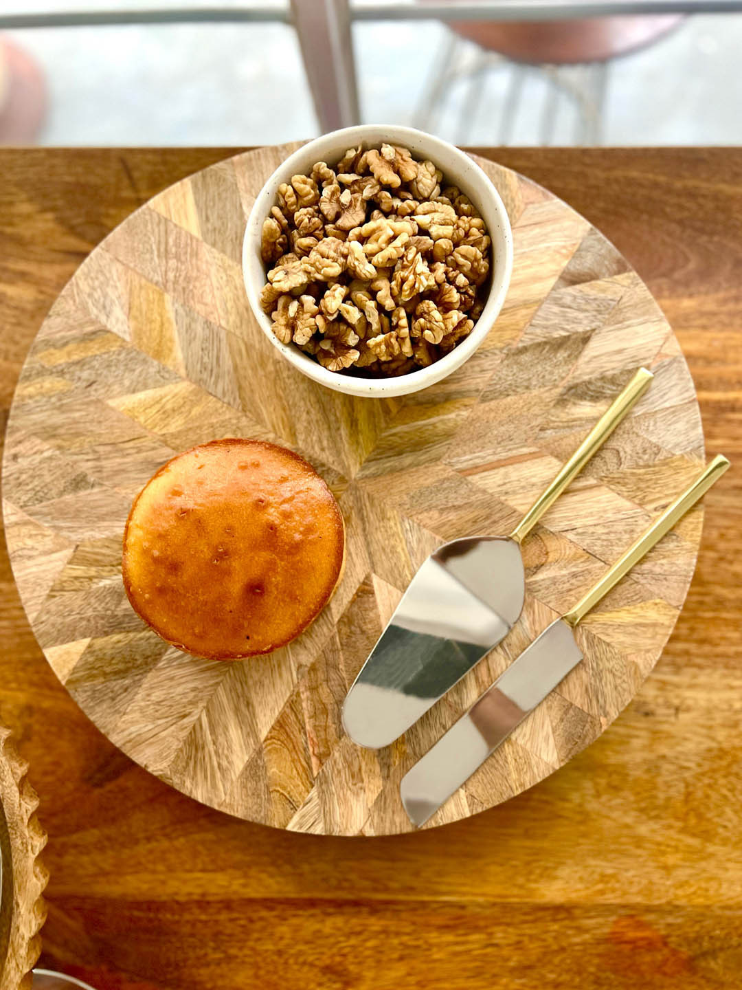 Goldleaf Studio Brown Round Soria Lazy Susan Food Platter