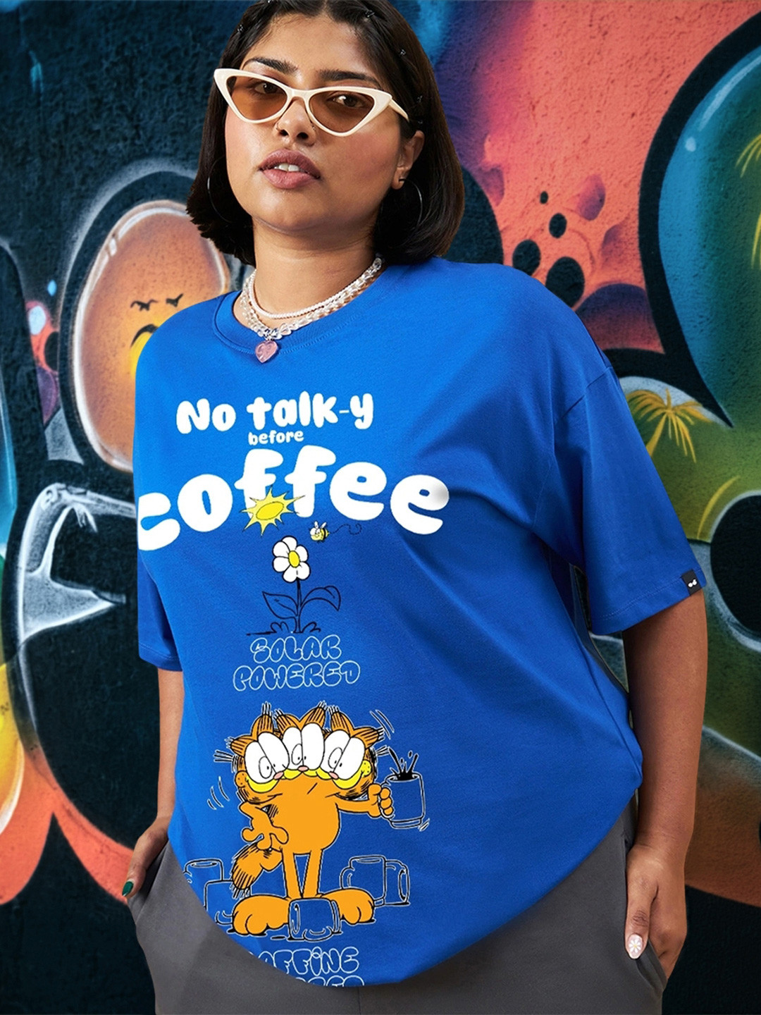 Bewakoof Plus Official Garfield Merchandise Women's Graphic Printed Oversized T-Shirt