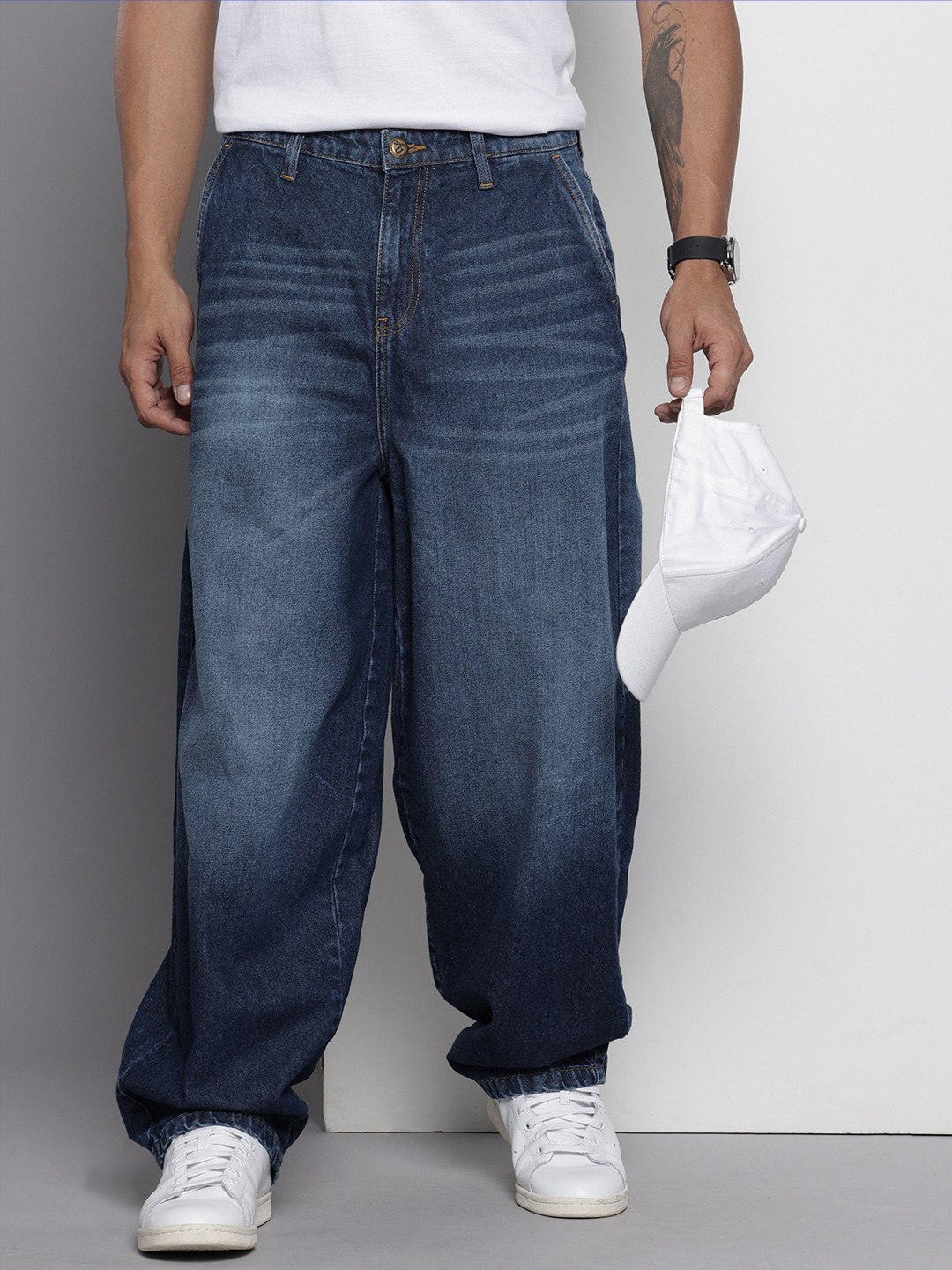 The Indian Garage Co Men Pure Cotton Skater Fit Light Fade Jeans