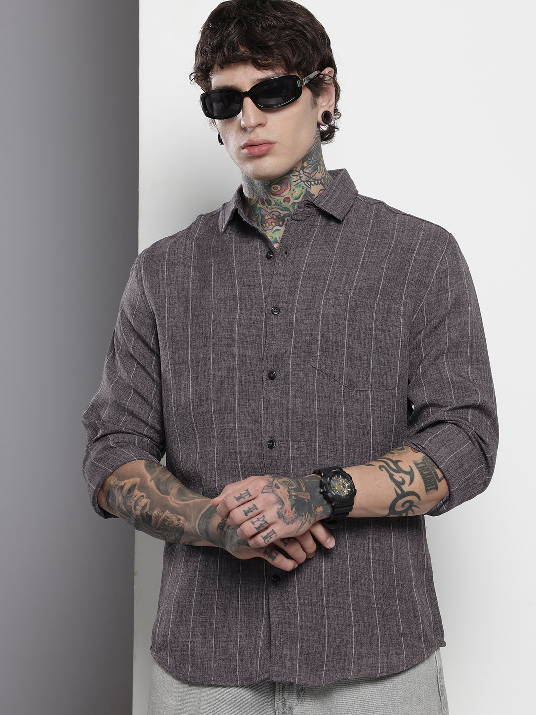 The Indian Garage Co Slim Fit Vertical Stripes Casual Shirt