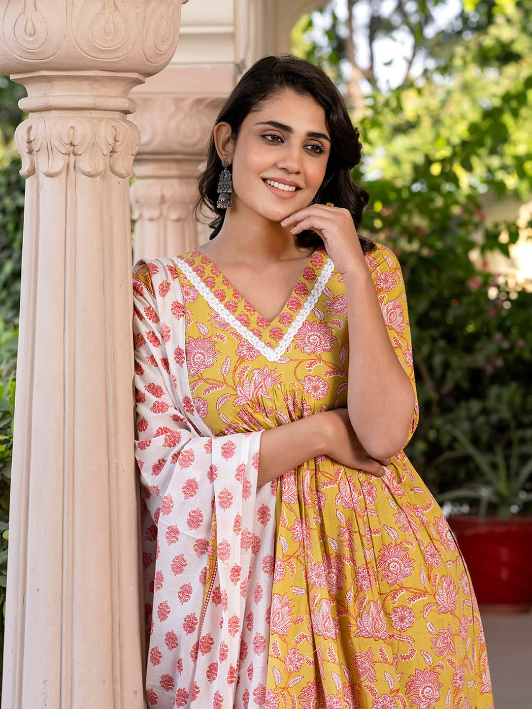 KALINI Women Floral Printed Regular Pure Cotton Kurta with Trousers & With Dupatta