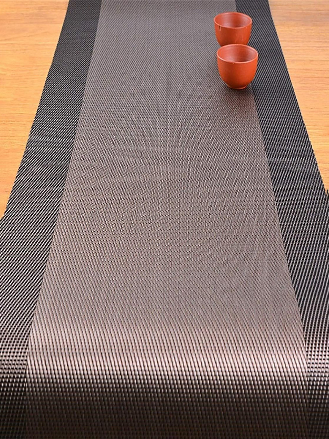 We3 Brown Heat Resistant Textured Runner