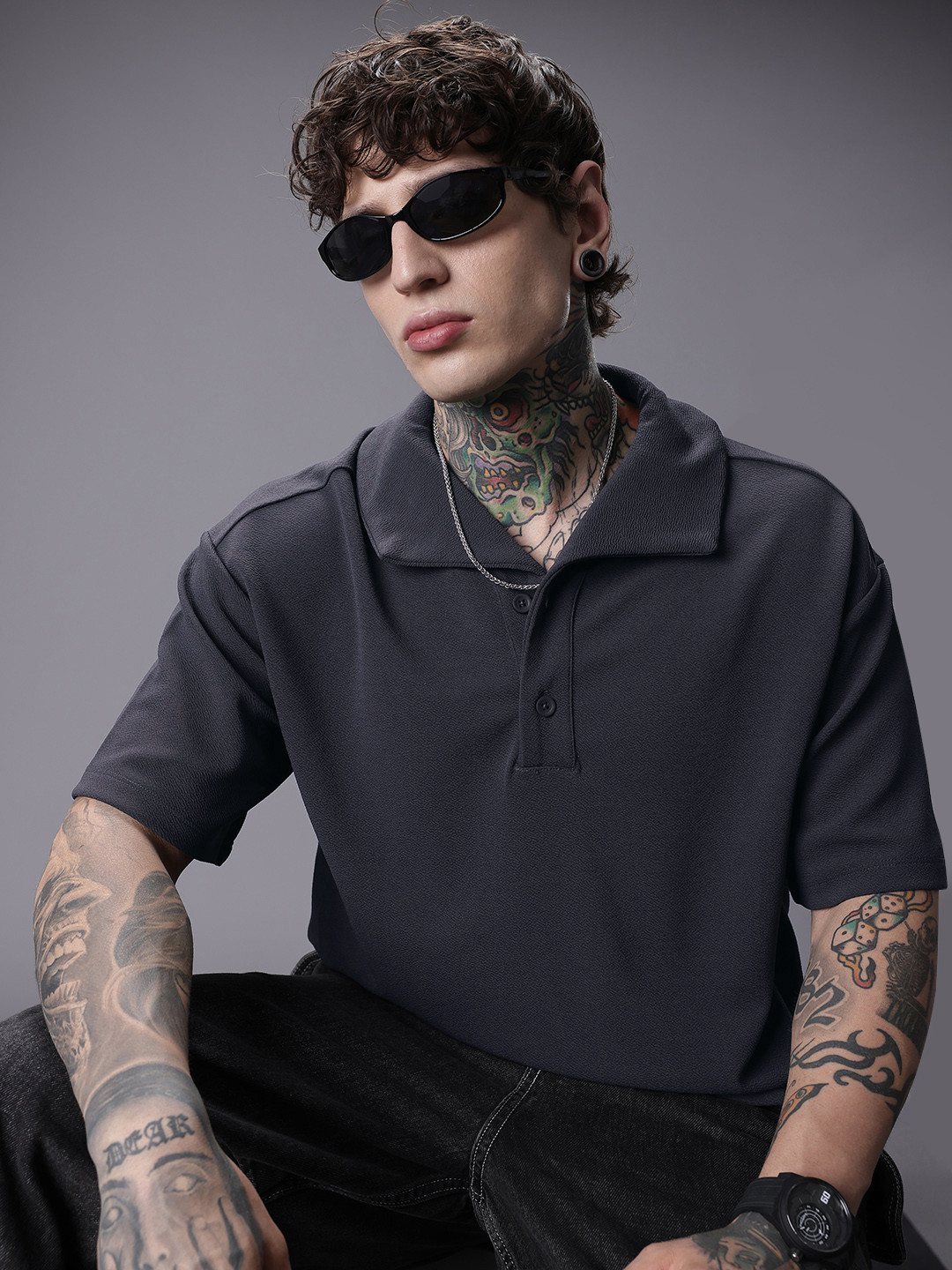 SOKO STREET Textured Drop-Shoulder Sleeves Oversized Polo Collar T-shirt