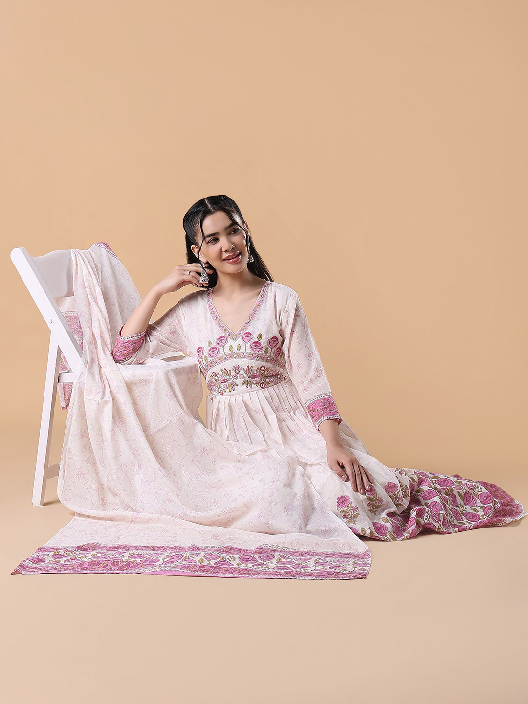 SHOWOFFFF Floral Printed Thread Work V-Neck Anarkali Kurta With Dupatta