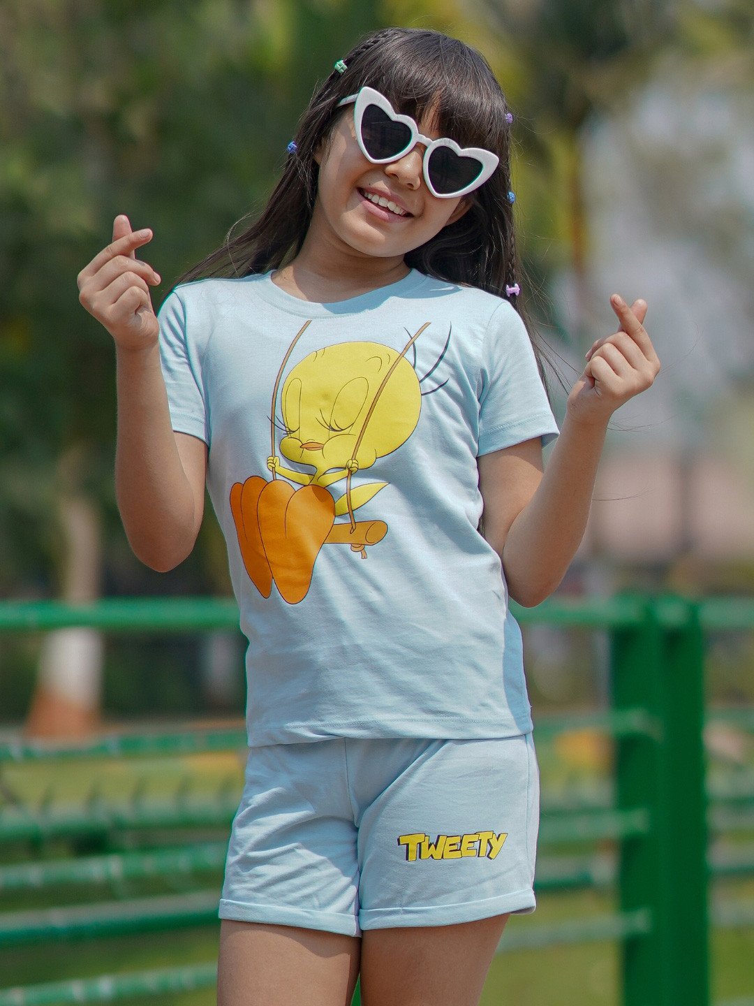 Nap Chief Girls Tweety Swing Printed Pure Cotton T-shirt With Shorts