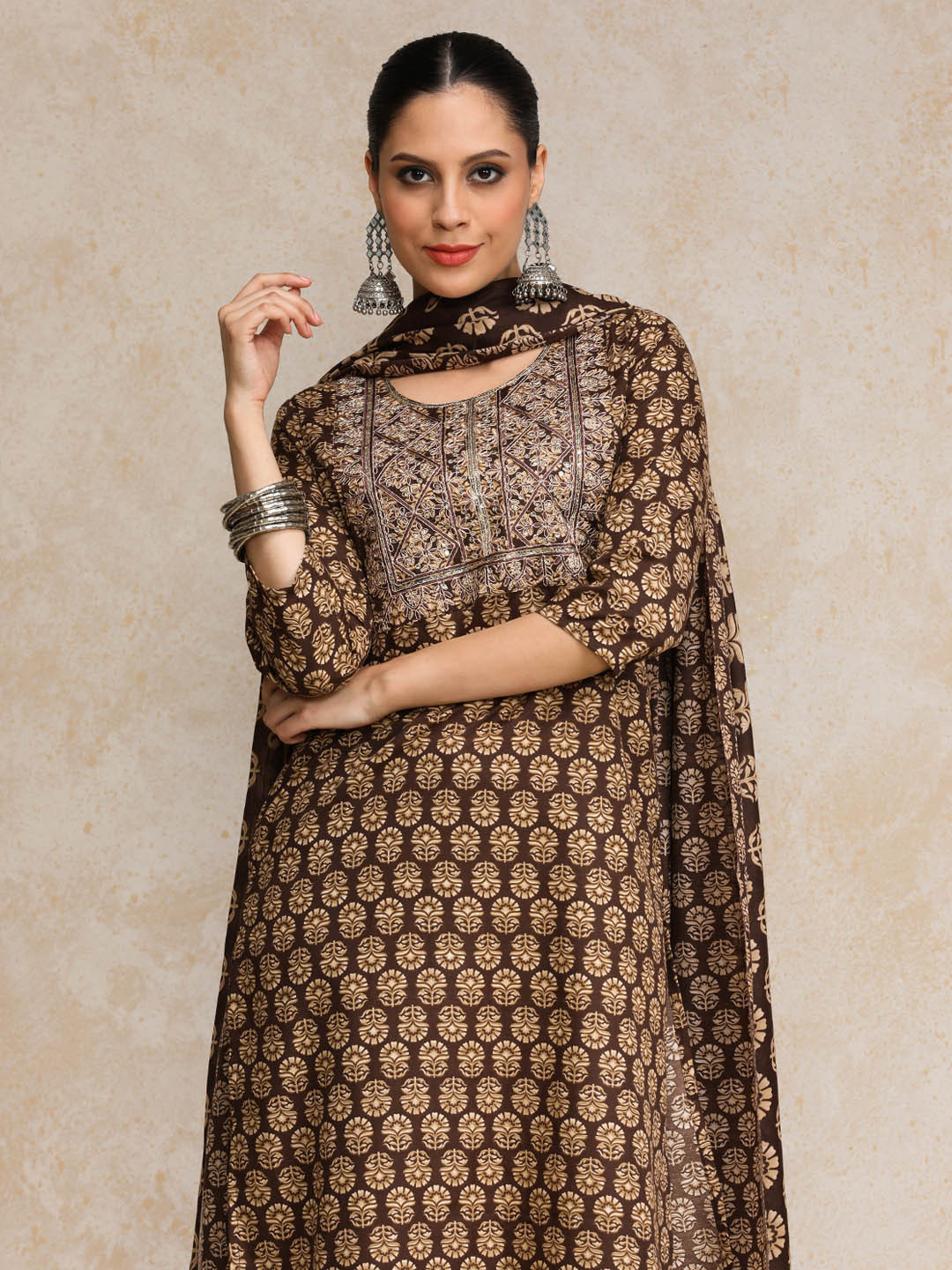 Varanga Women Ethnic Motifs Printed Regular Thread Work Pure Cotton Kurta with Trousers & With Dupatta