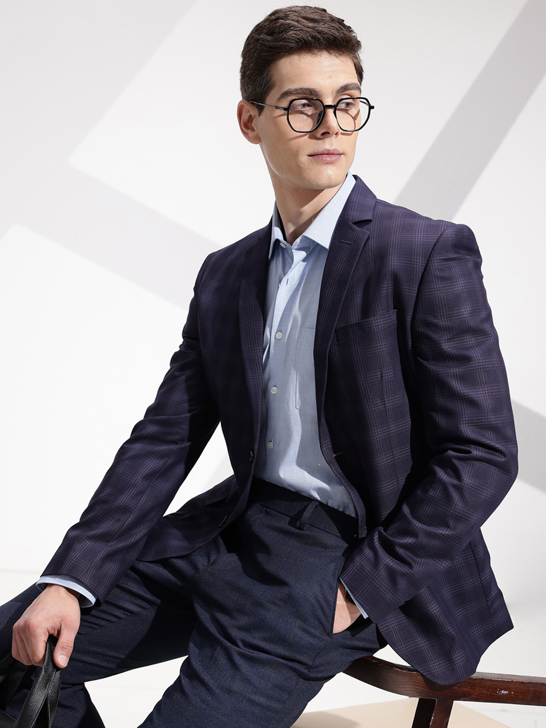 INVICTUS Notched Lapel Checked Single-Breasted Slim Fit Smart Casual Blazer
