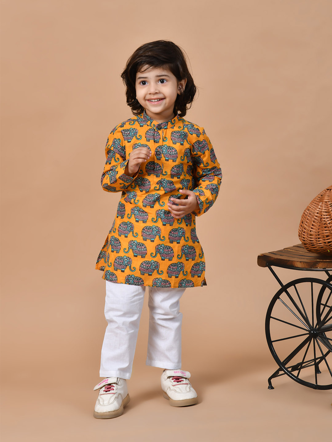 MoMaa Boys Animal Printed Regular Pure Cotton Kurta with Pyjamas
