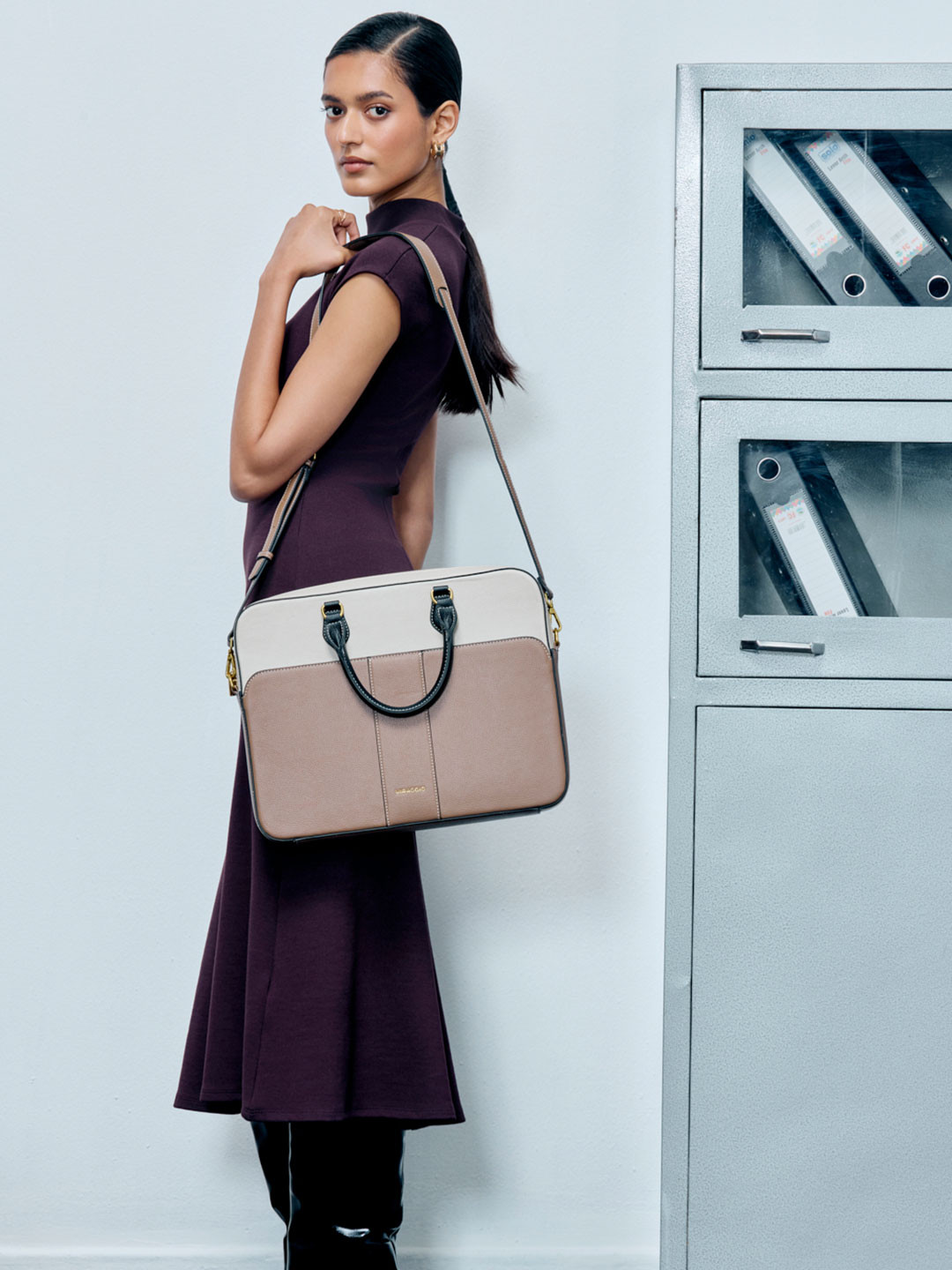 MIRAGGIO Parker Unisex Textured Laptop Bag with Adjustable & Detachable Strap