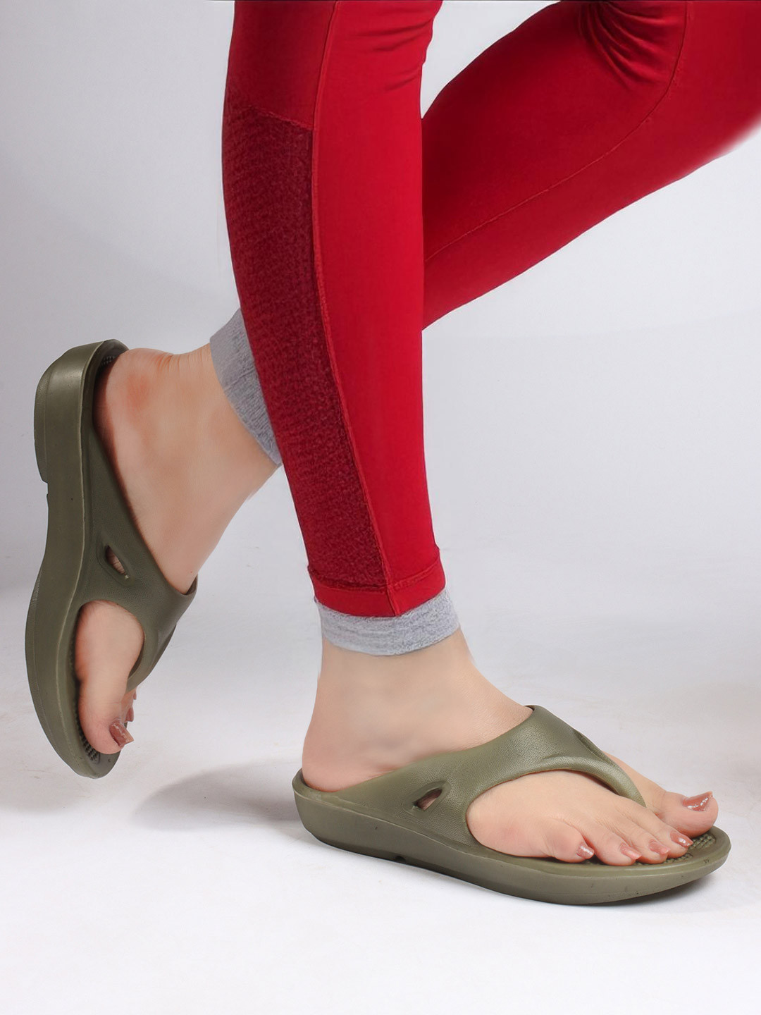 The Roadster Lifestyle Co Women Soft & Comfortable Thong Flip Flops