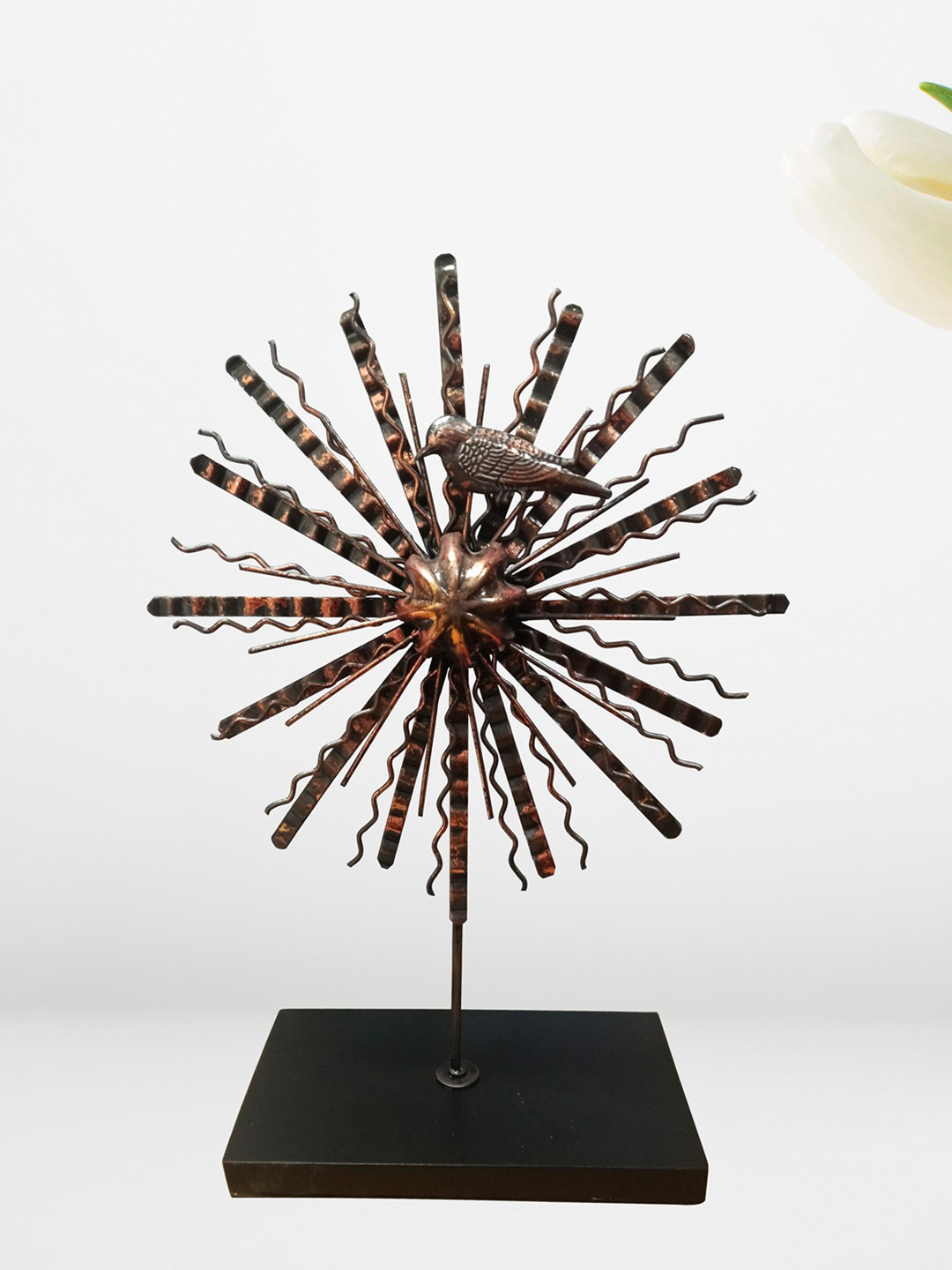 Cocovey Homes Multicoloured Metal Metallic Living Room Large Showpiece - 11 Inches