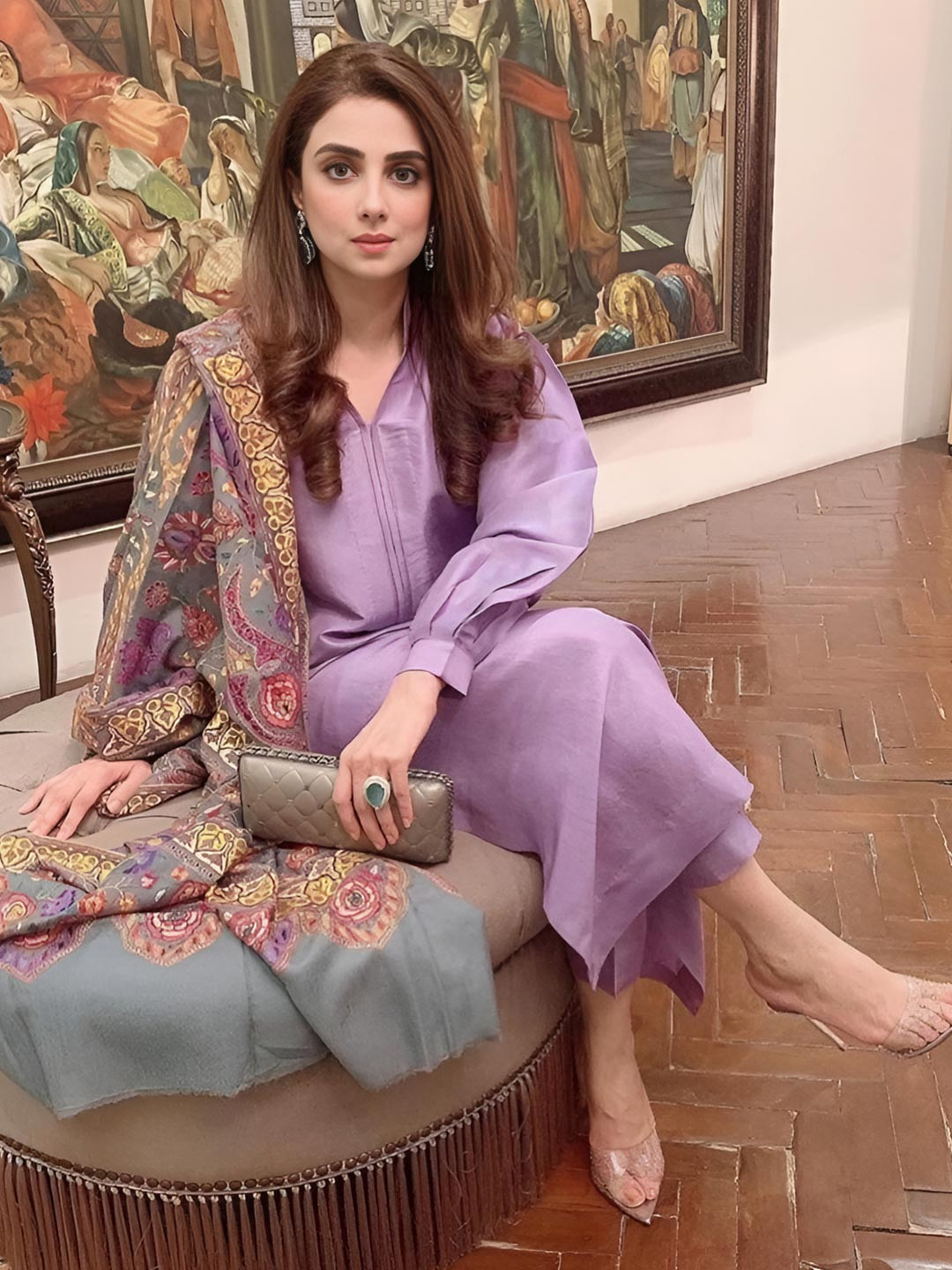 GoSriKi Mandarin Collar Puffed Sleeves Straight Kurta With Trousers & Dupatta