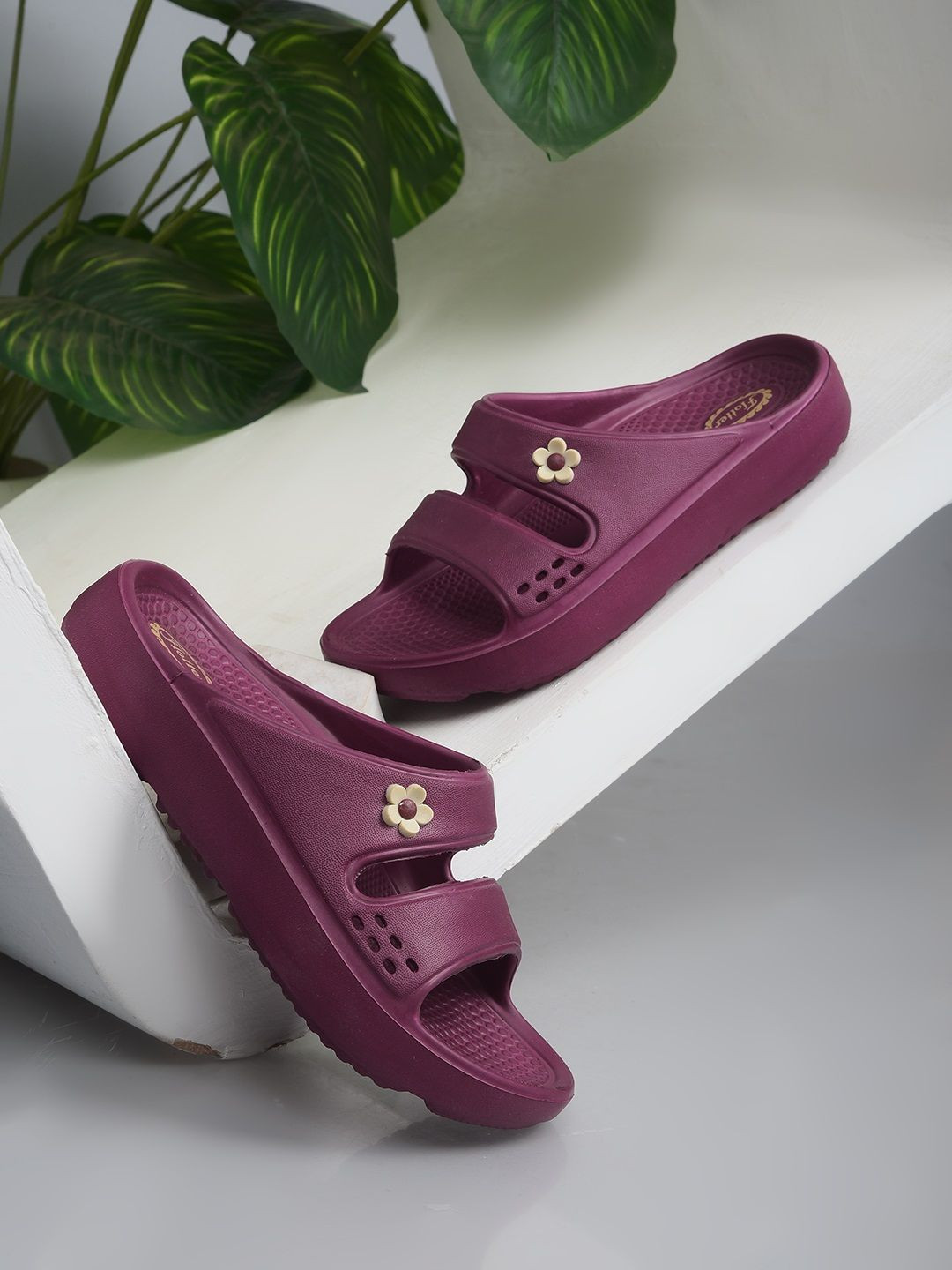 Action Women Slip-On