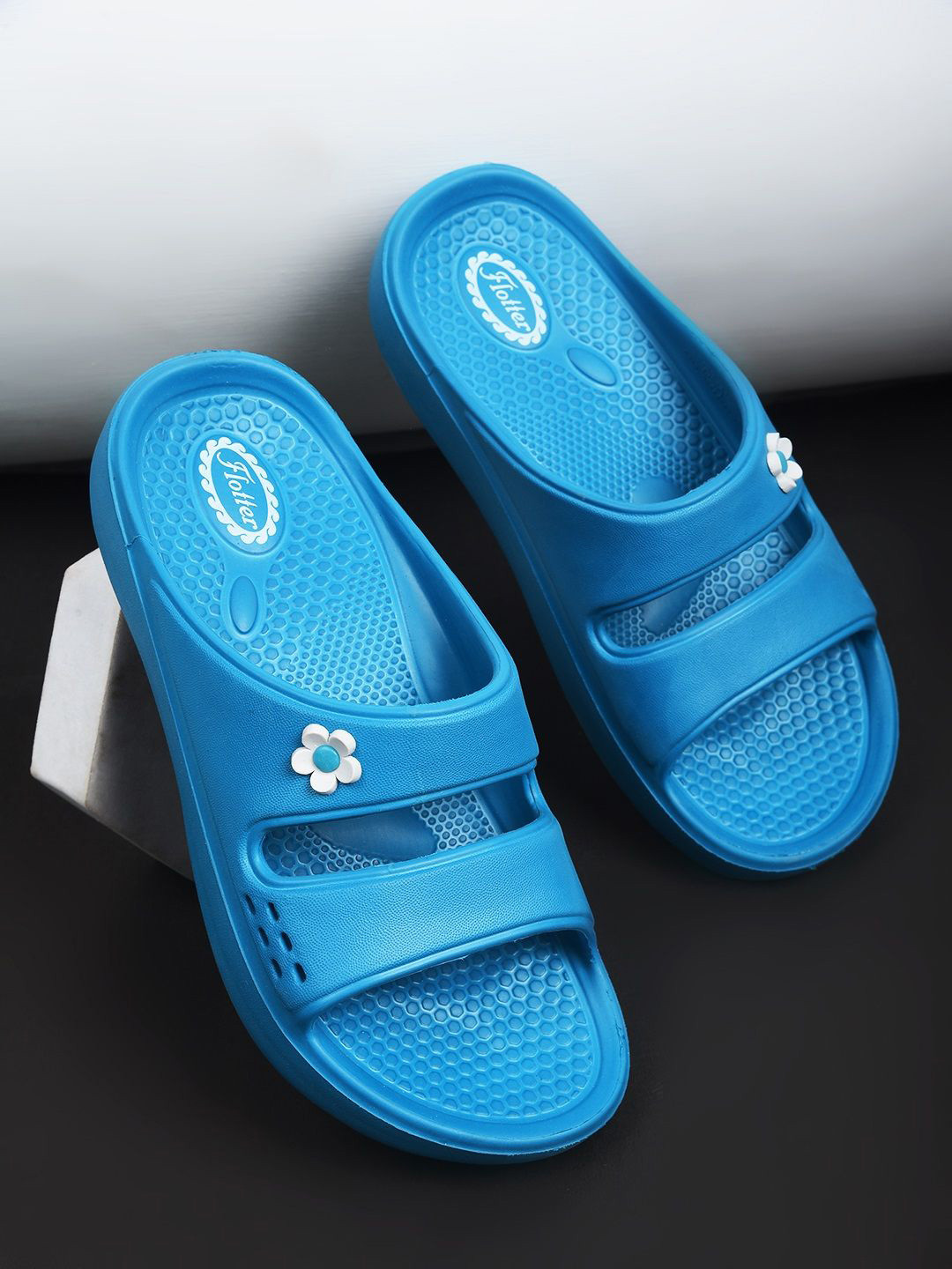 Action Plus Women Sliders