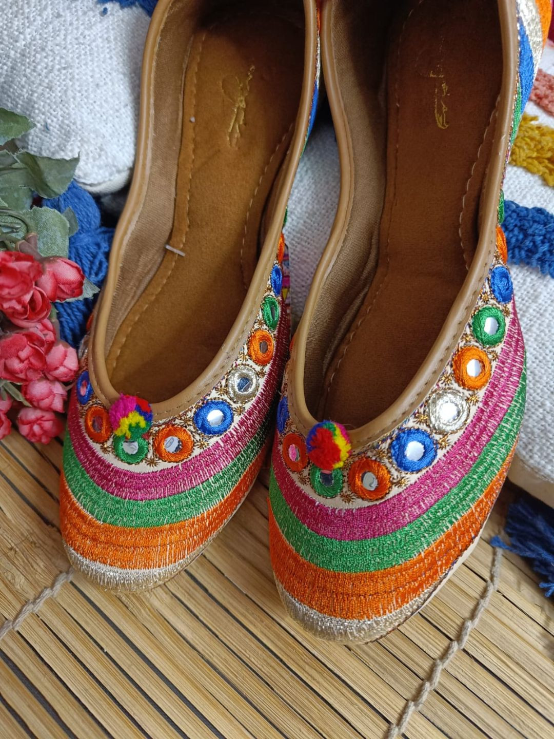 Sangria Women Mirror Archie Mojaris