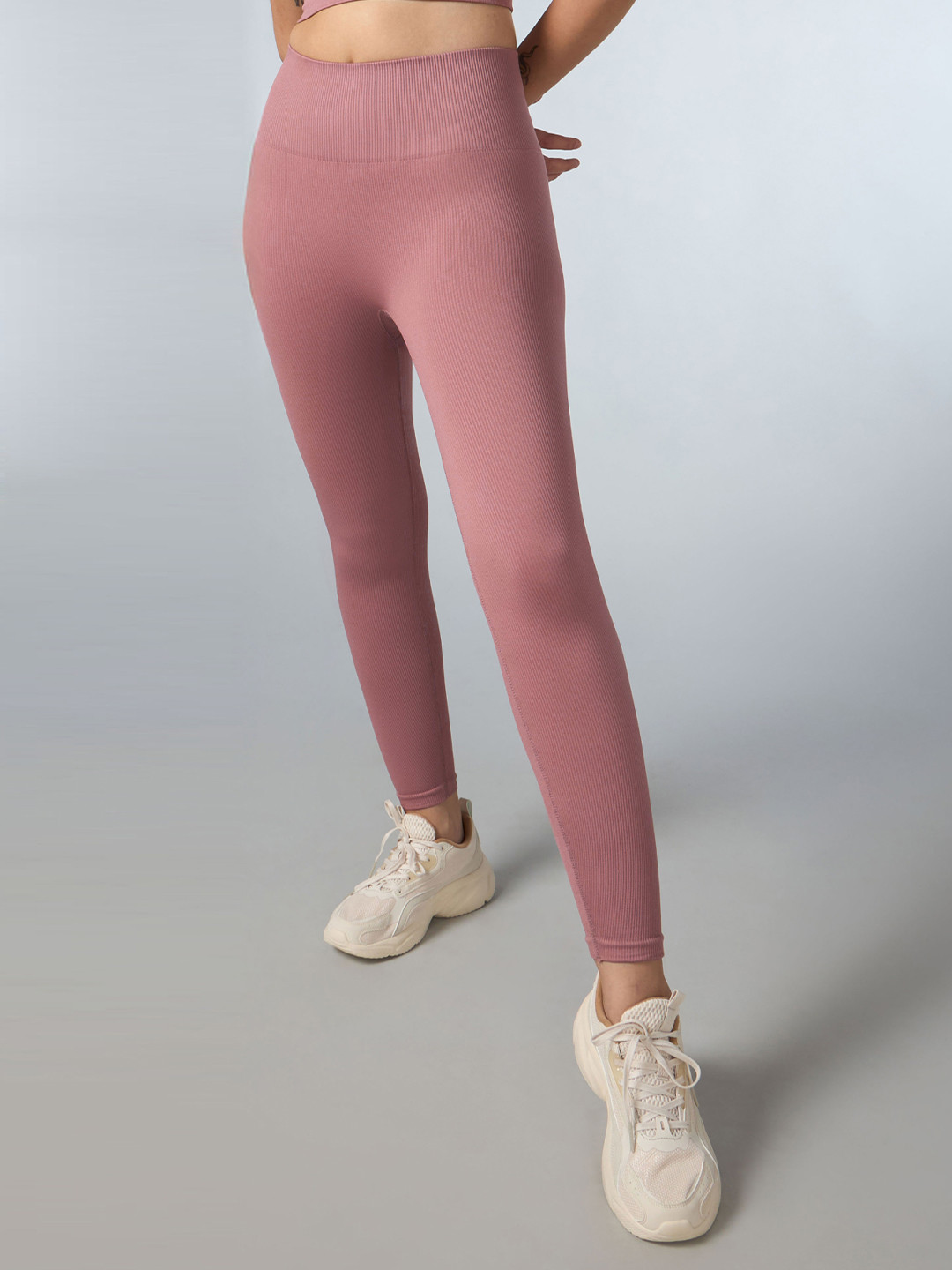 CULT Women Pink Versatile Seamless Tights