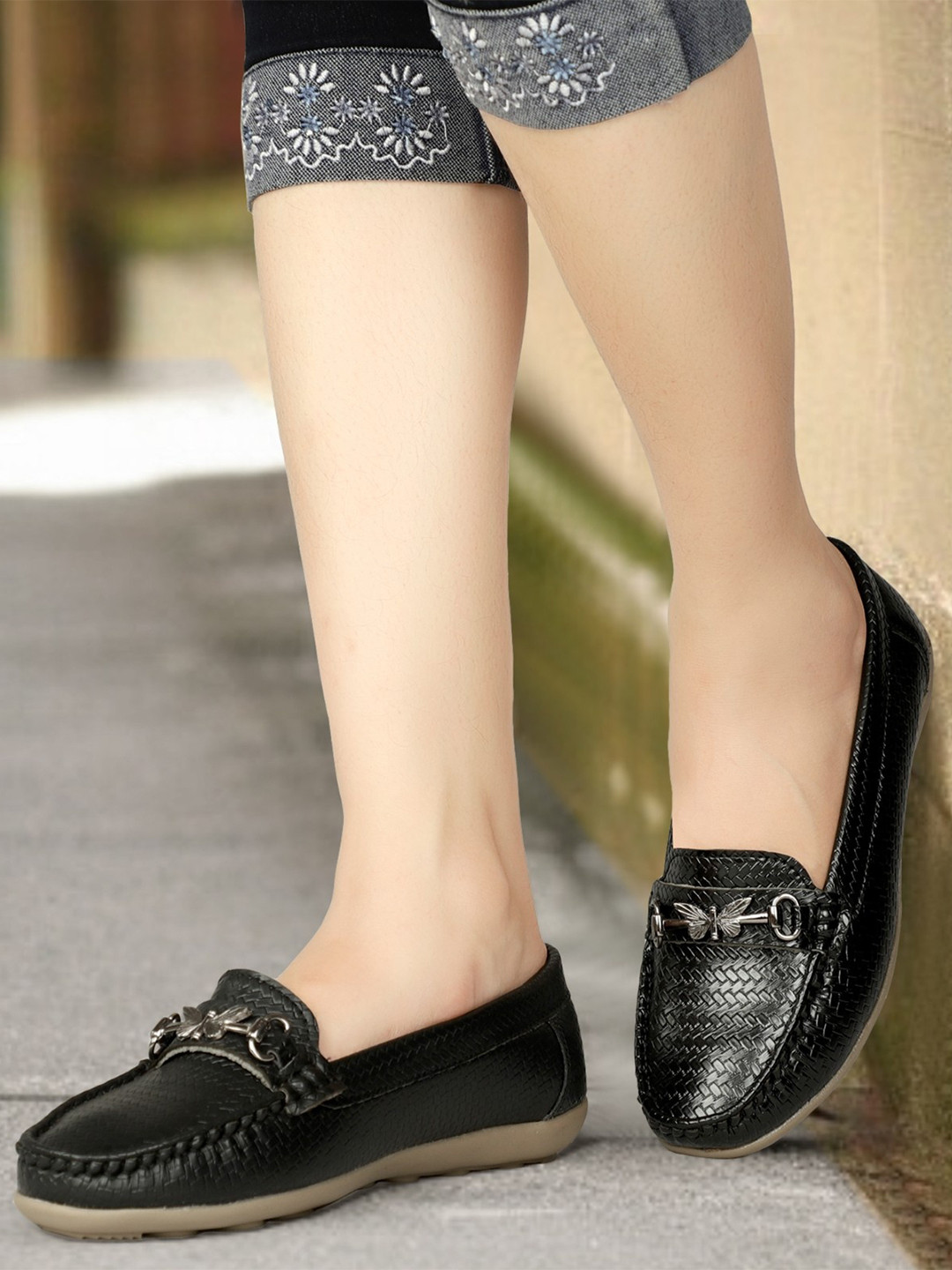 WULONG Women Textured Driving Shoes