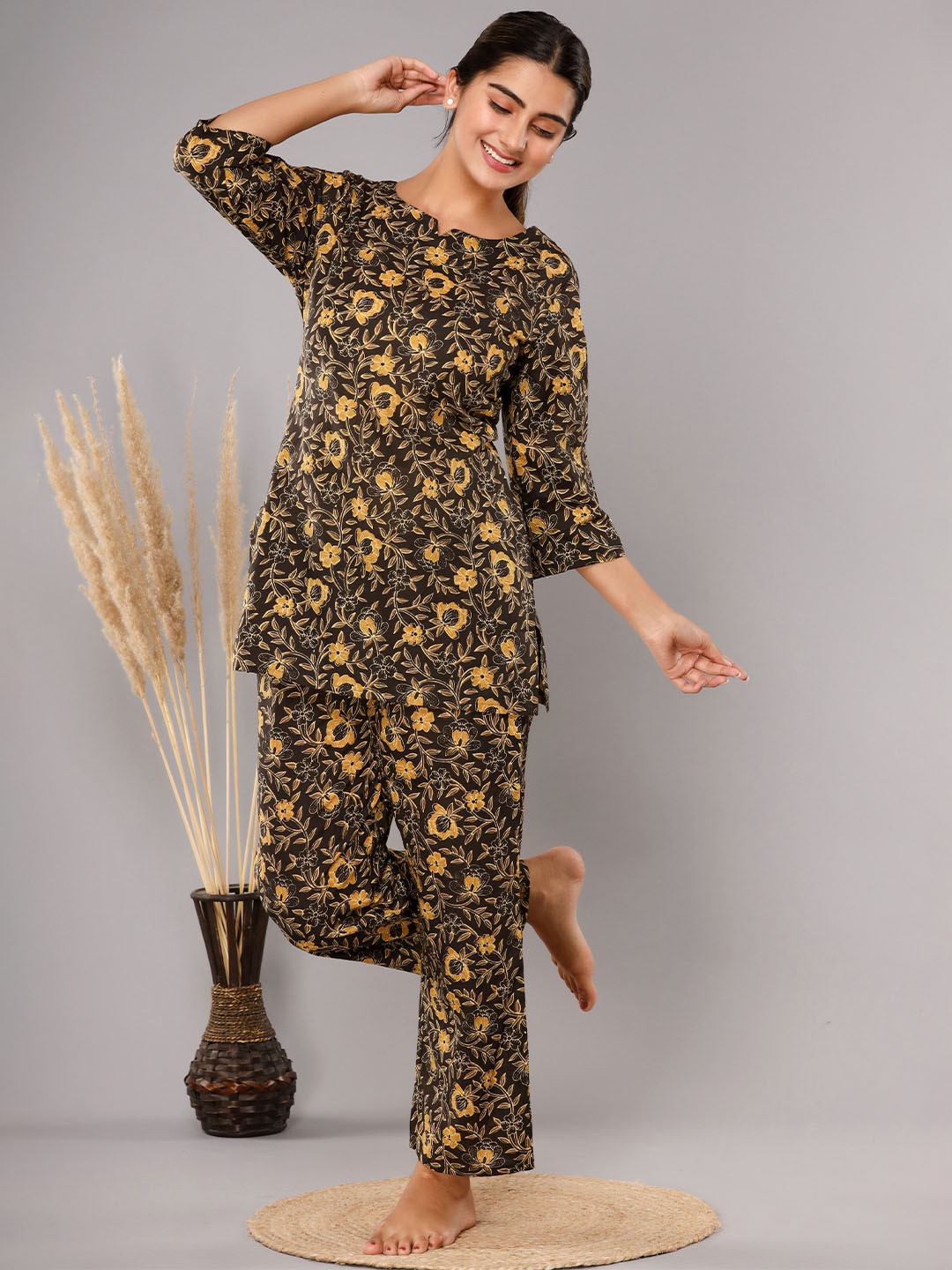NUNCHII Women Night suit