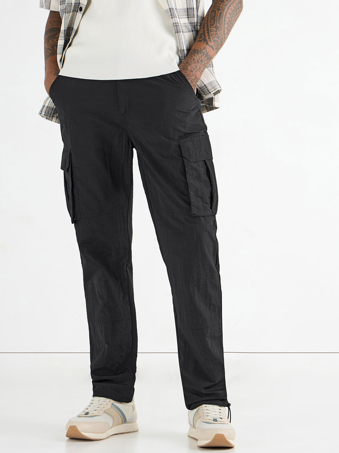 Bewakoof Men Regular Fit Cargos Trousers