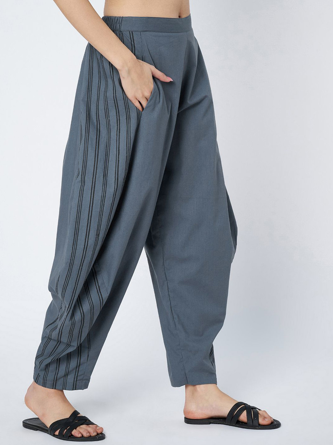 9rasa Cotton Hand Block Printed Loose Fit Harem Pant