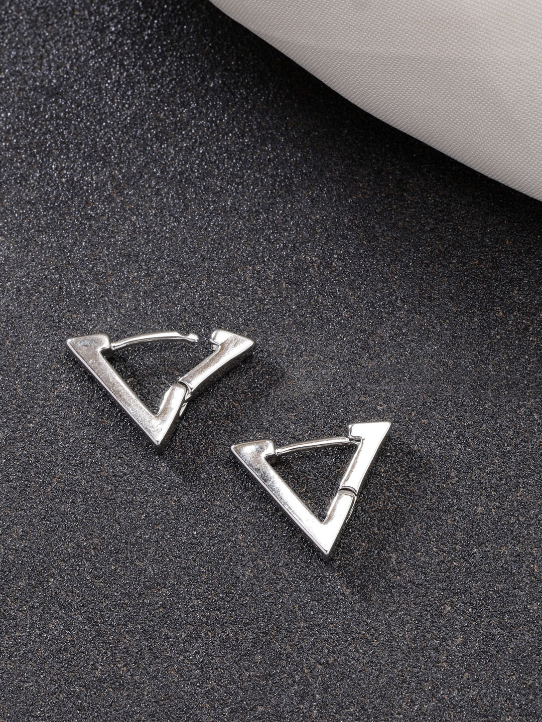 Dressberry Men Silver-Plated Geometric Shape Stainless Steel Studs Earring