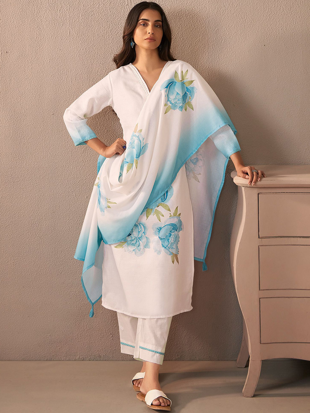 Indo Era Floral Printed V-Neck Linen Straight Kurta With Trousers & Dupatta