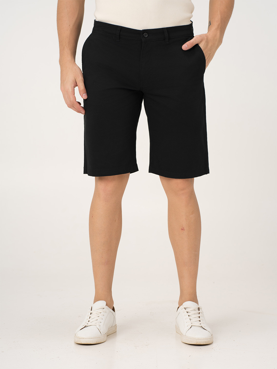 The Pant Project Men Basquiat Black Regular-Fit Stretchable Chino Shorts