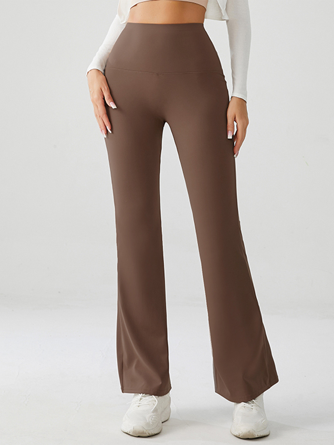 XFyt Women Solid Flared Yoga Track Pant