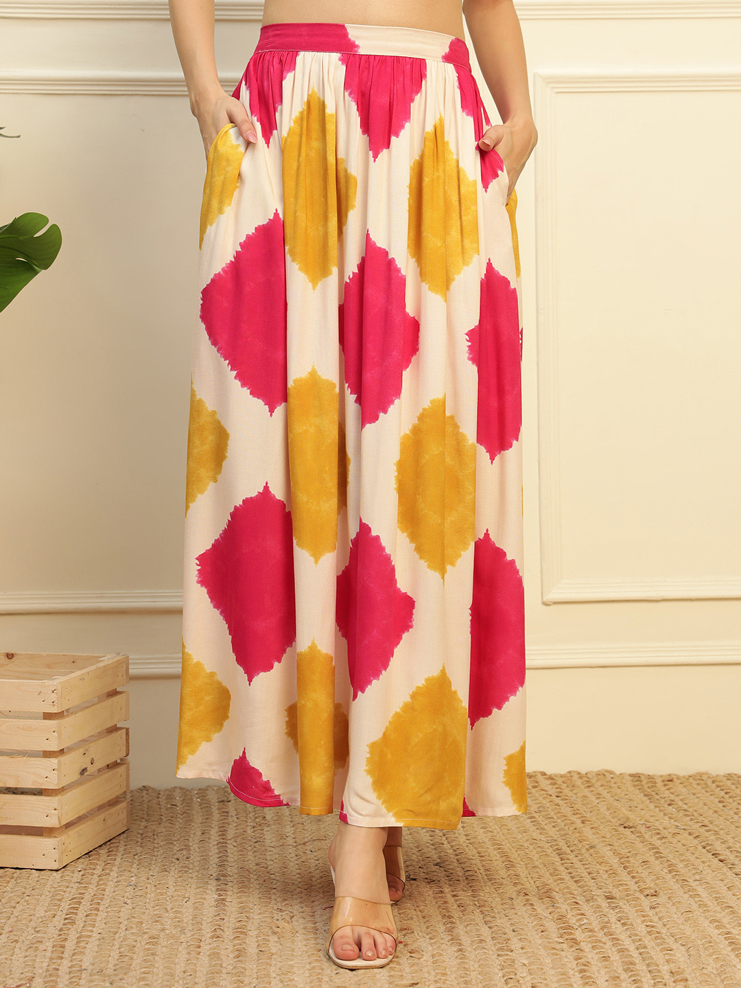 DEEBACO Diamond Printed Gathered Flared Maxi Skirt