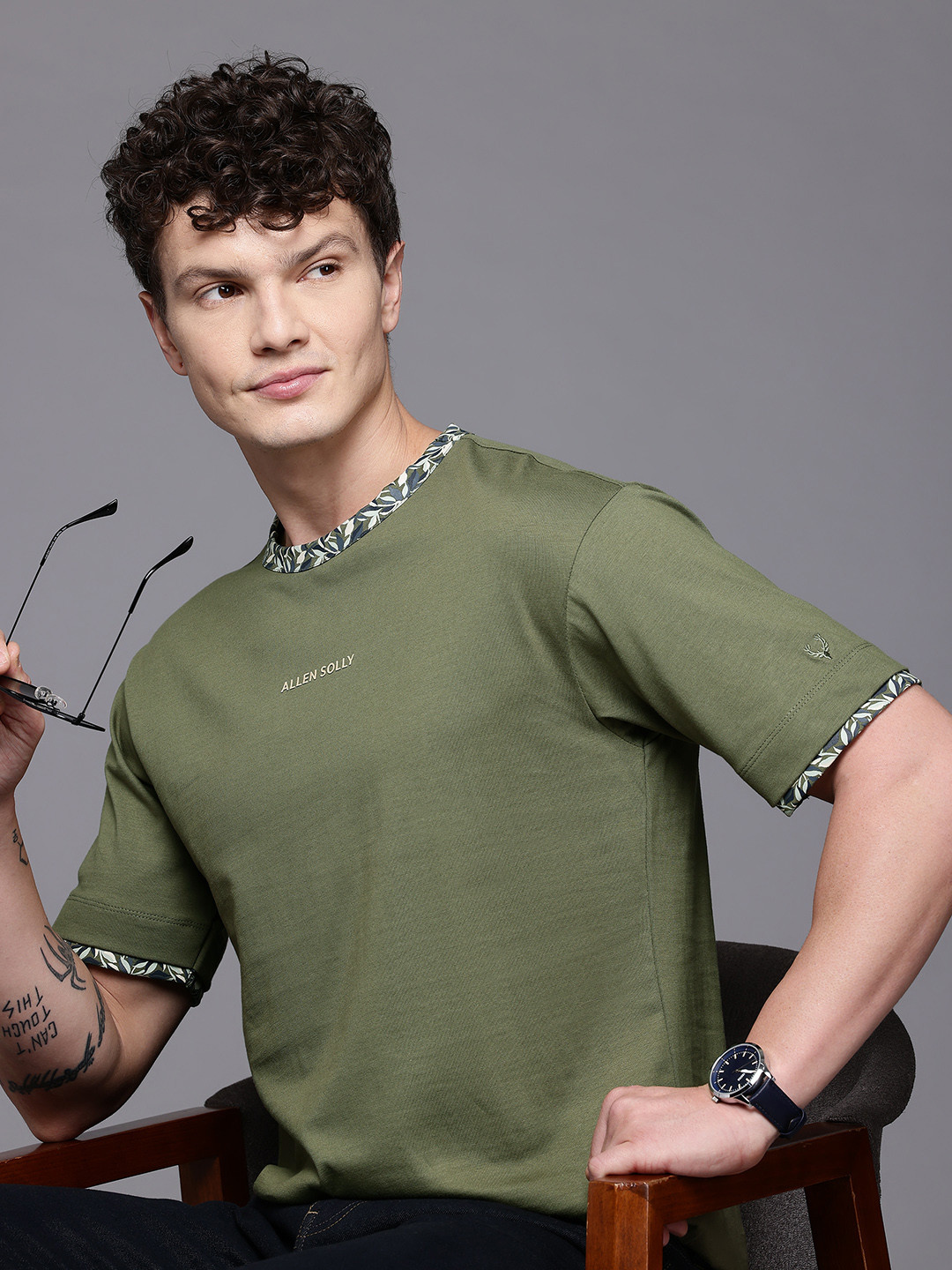 Allen Solly Printed Edges Drop-Shoulder Sleeves Relaxed Fit Pure Cotton T-shirt